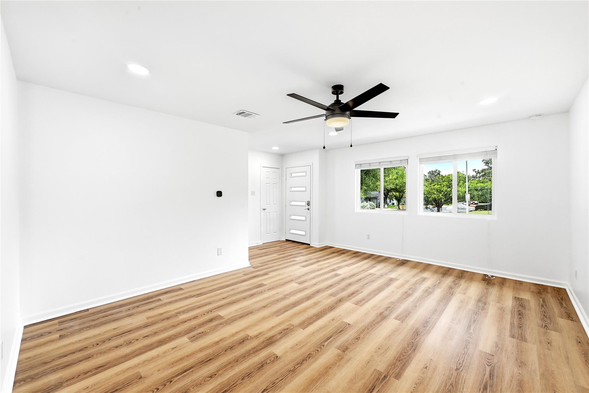 707 Great Britain Blvd Property Photo 6