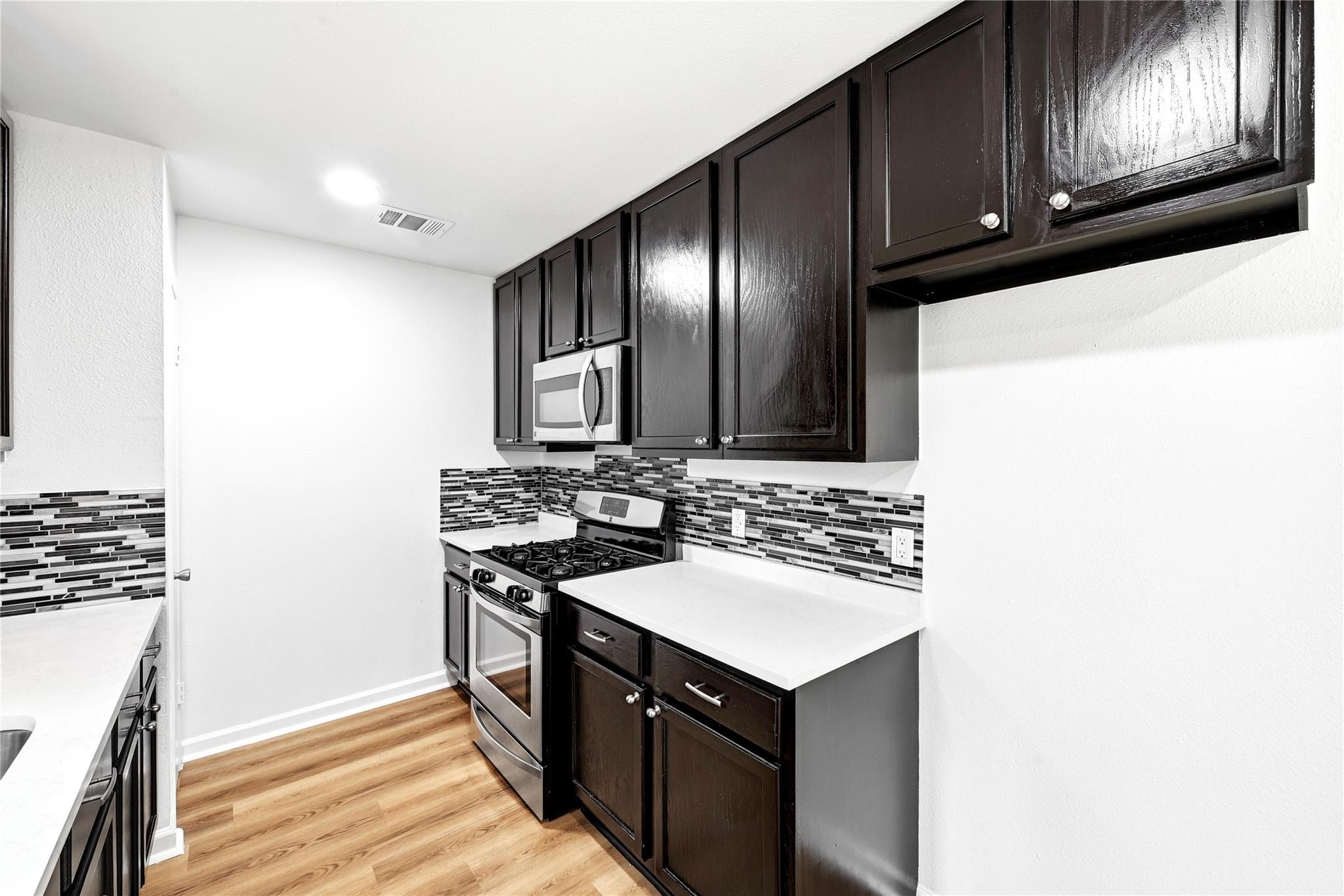 707 Great Britain Blvd Property Photo 13