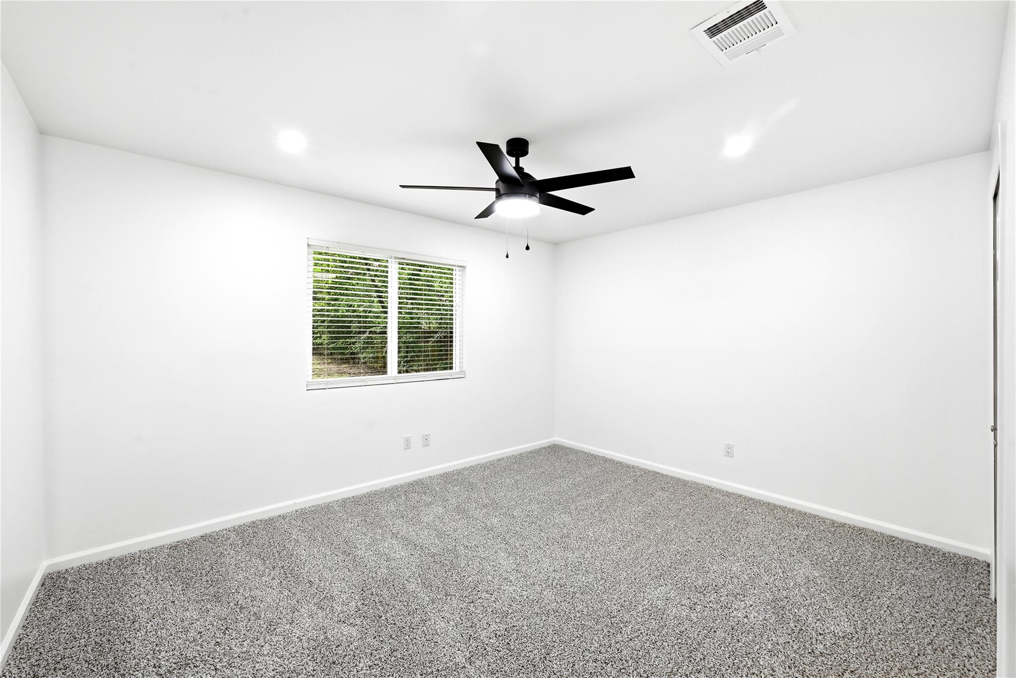 707 Great Britain Blvd Property Photo 20