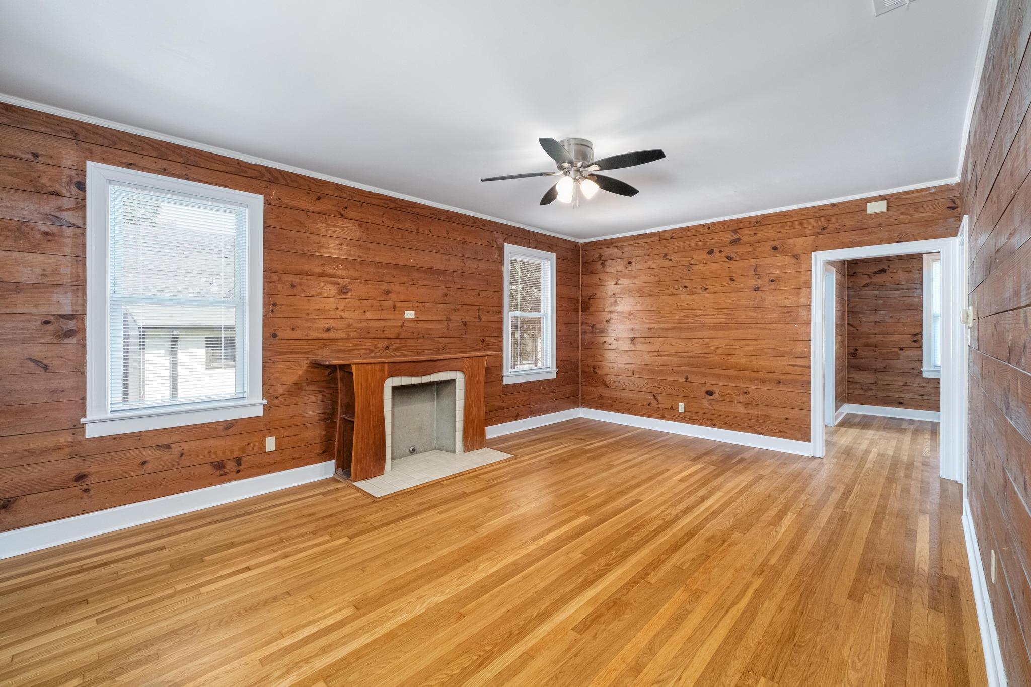 2012 Enfield Rd #unit B Property Photo 4