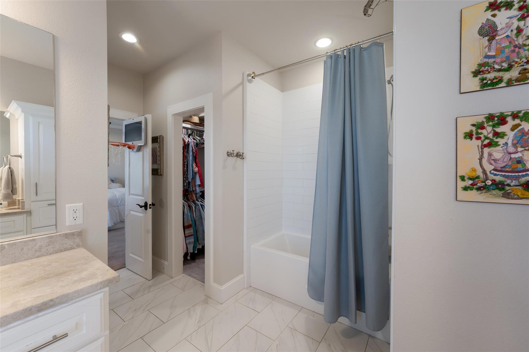 232 Laguna Rio Property Photo 29