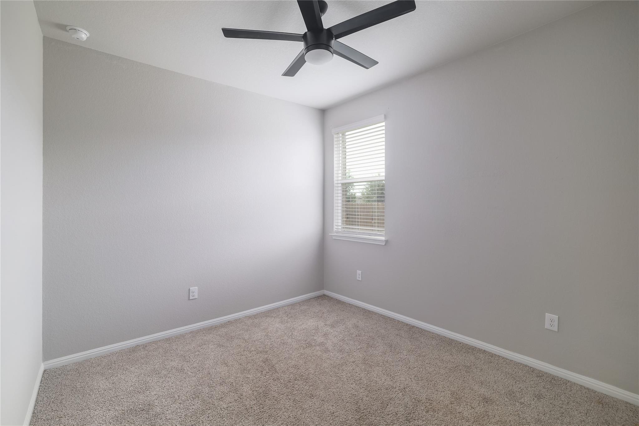 445 Shiner Ln Property Photo 19