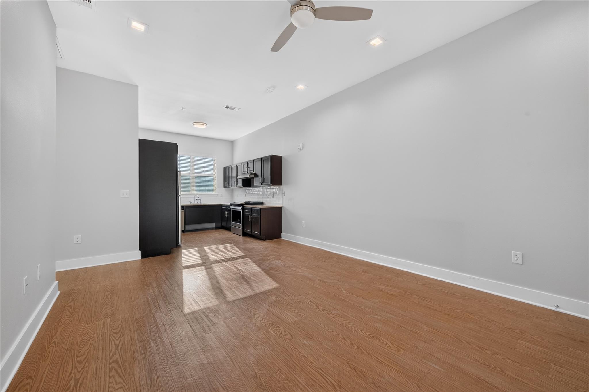 2400 Louis Henna Blvd #209 Property Photo 8