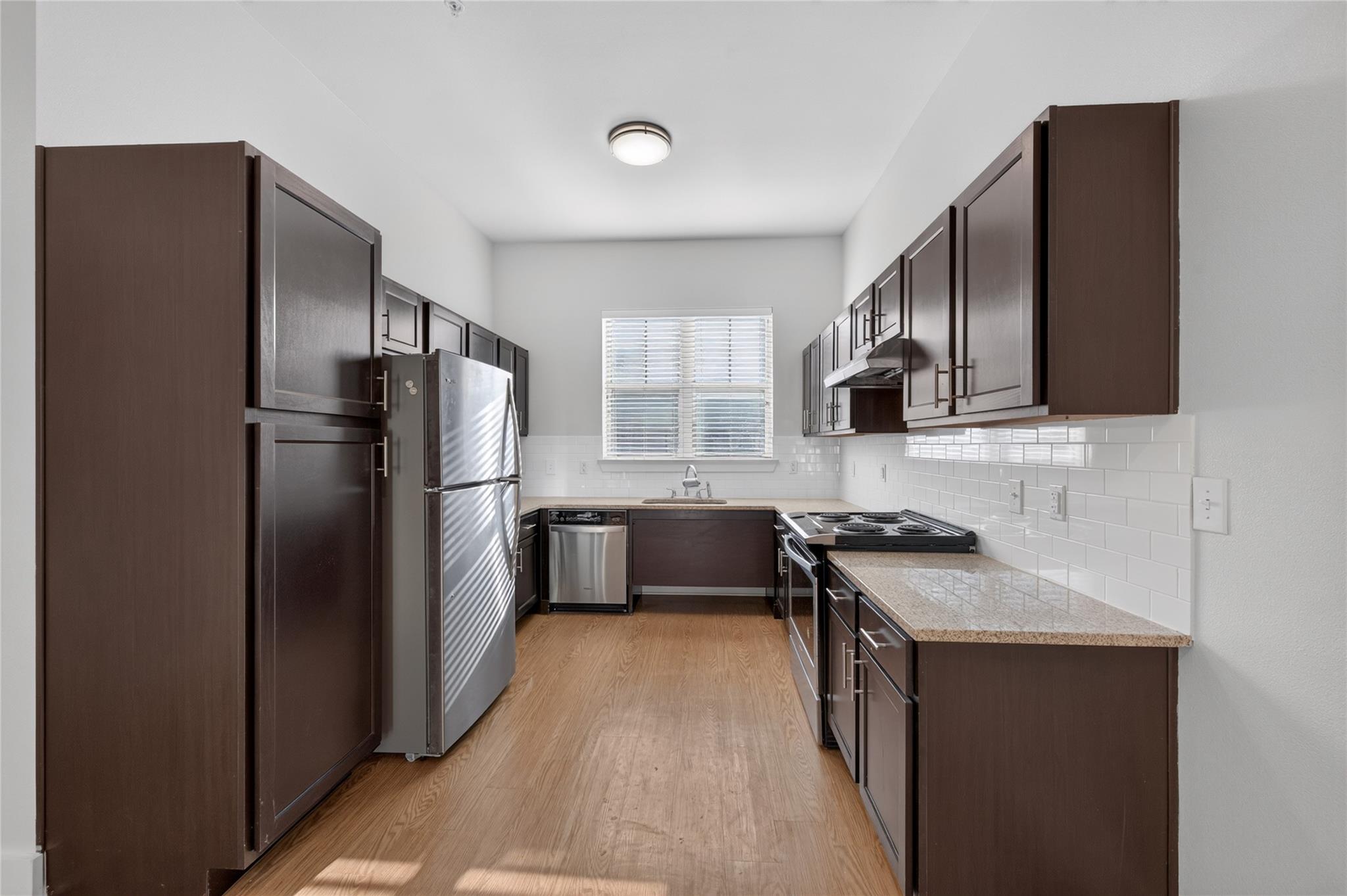 2400 Louis Henna Blvd #209 Property Photo 9