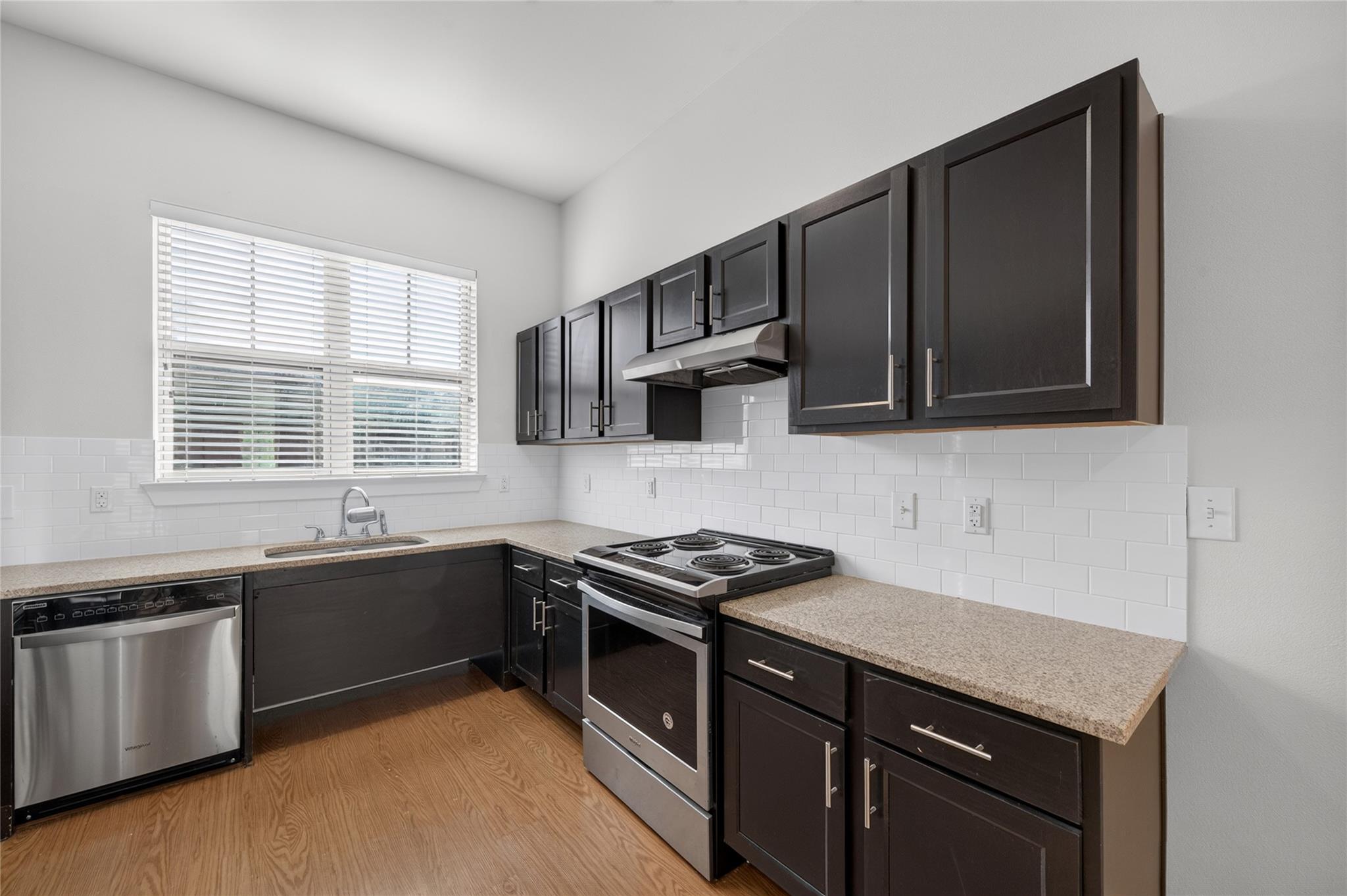 2400 Louis Henna Blvd #209 Property Photo 10