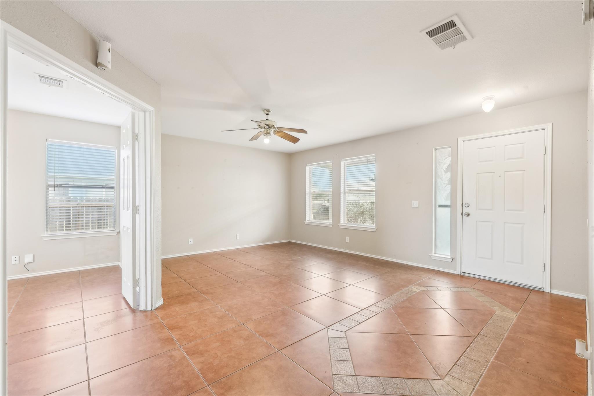 208 Challenger None Property Photo 12