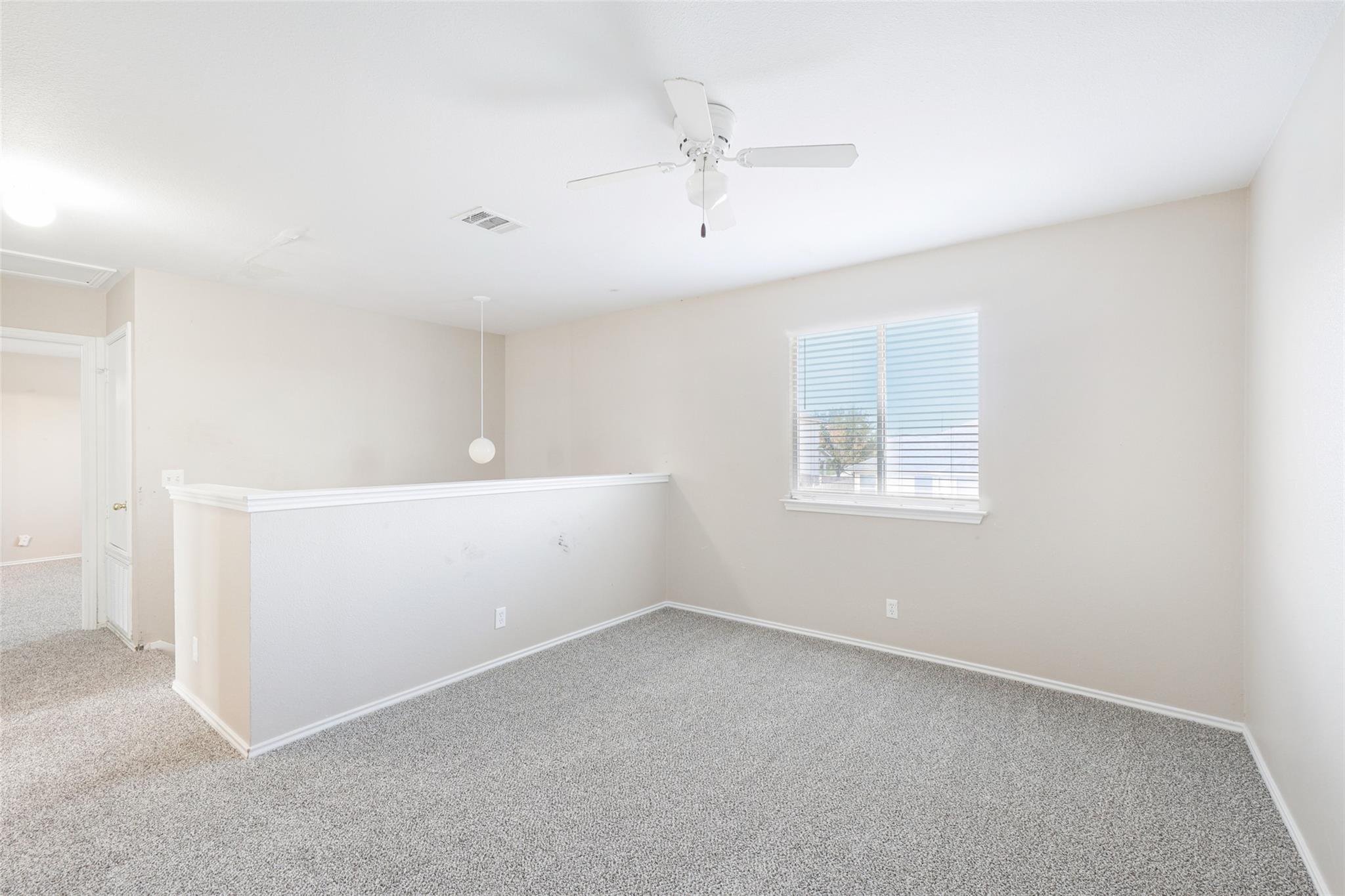 208 Challenger None Property Photo 15