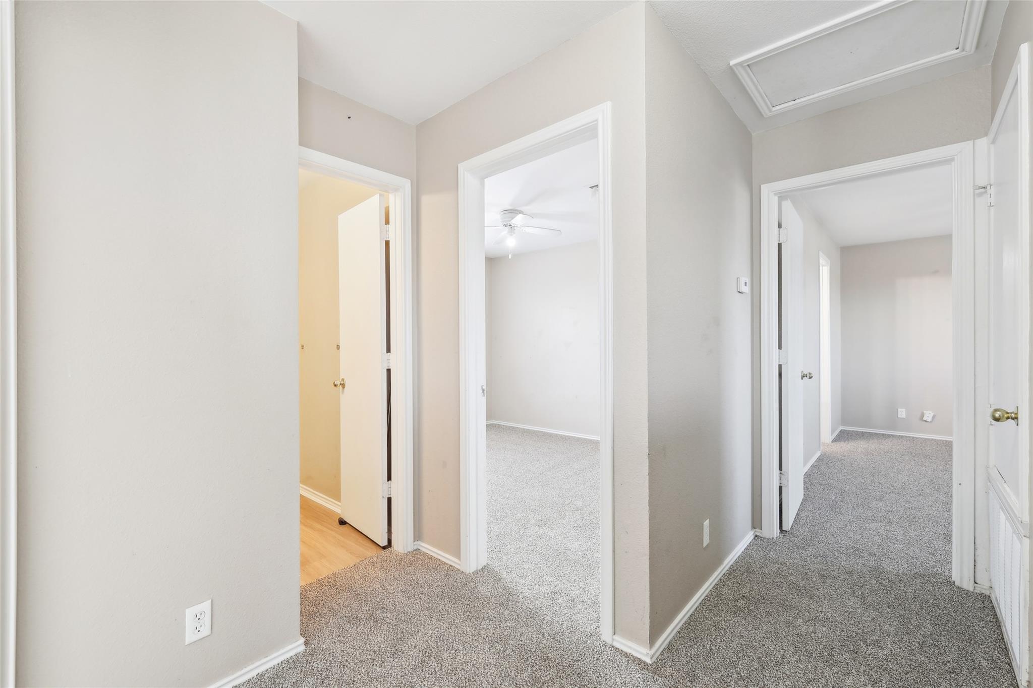 208 Challenger None Property Photo 16