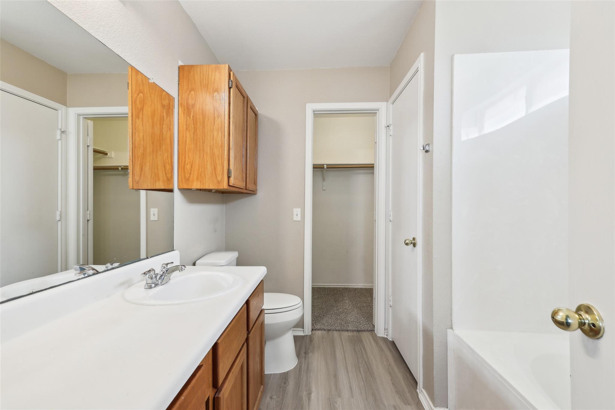 208 Challenger None Property Photo 22