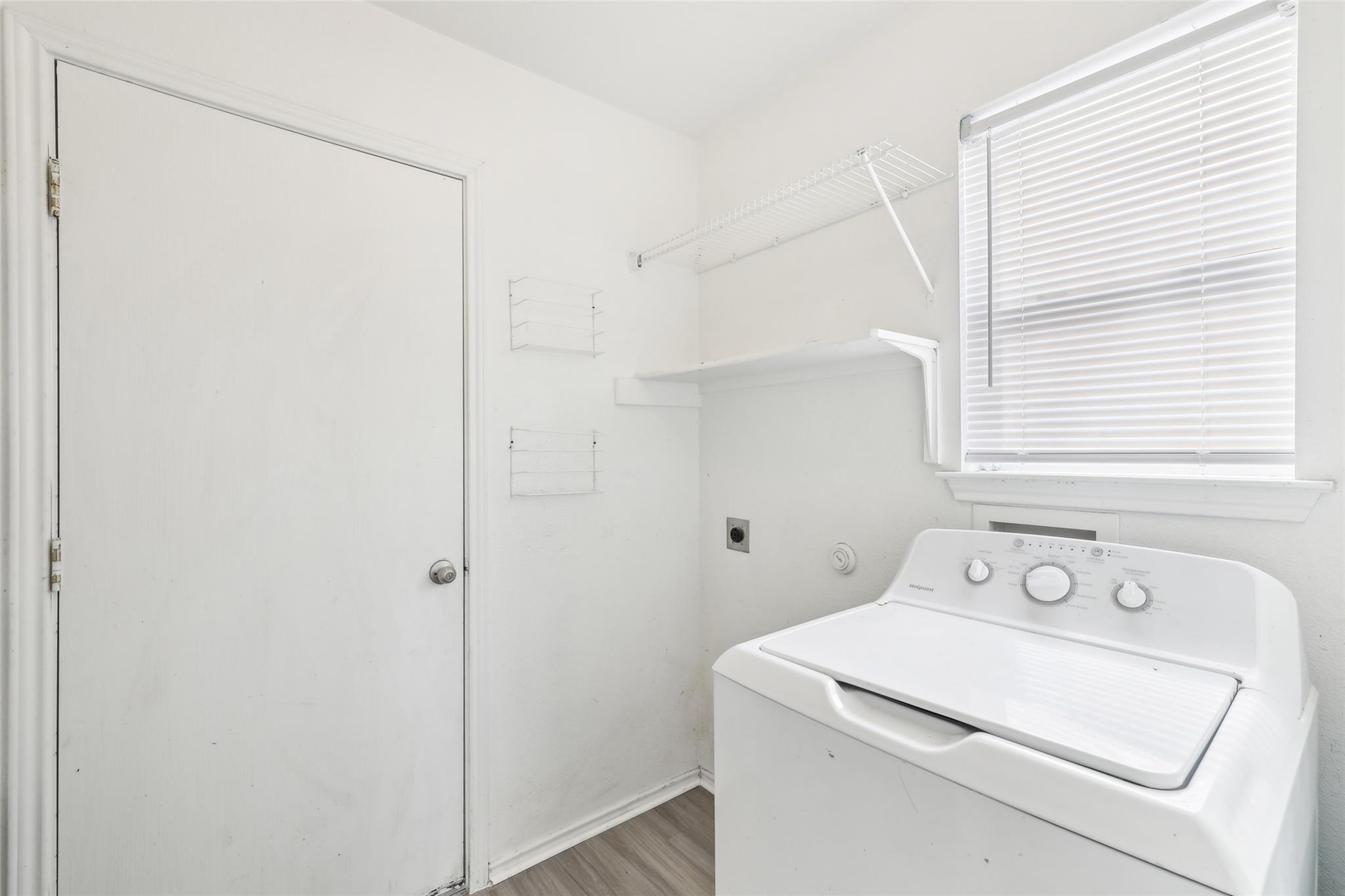 208 Challenger None Property Photo 30
