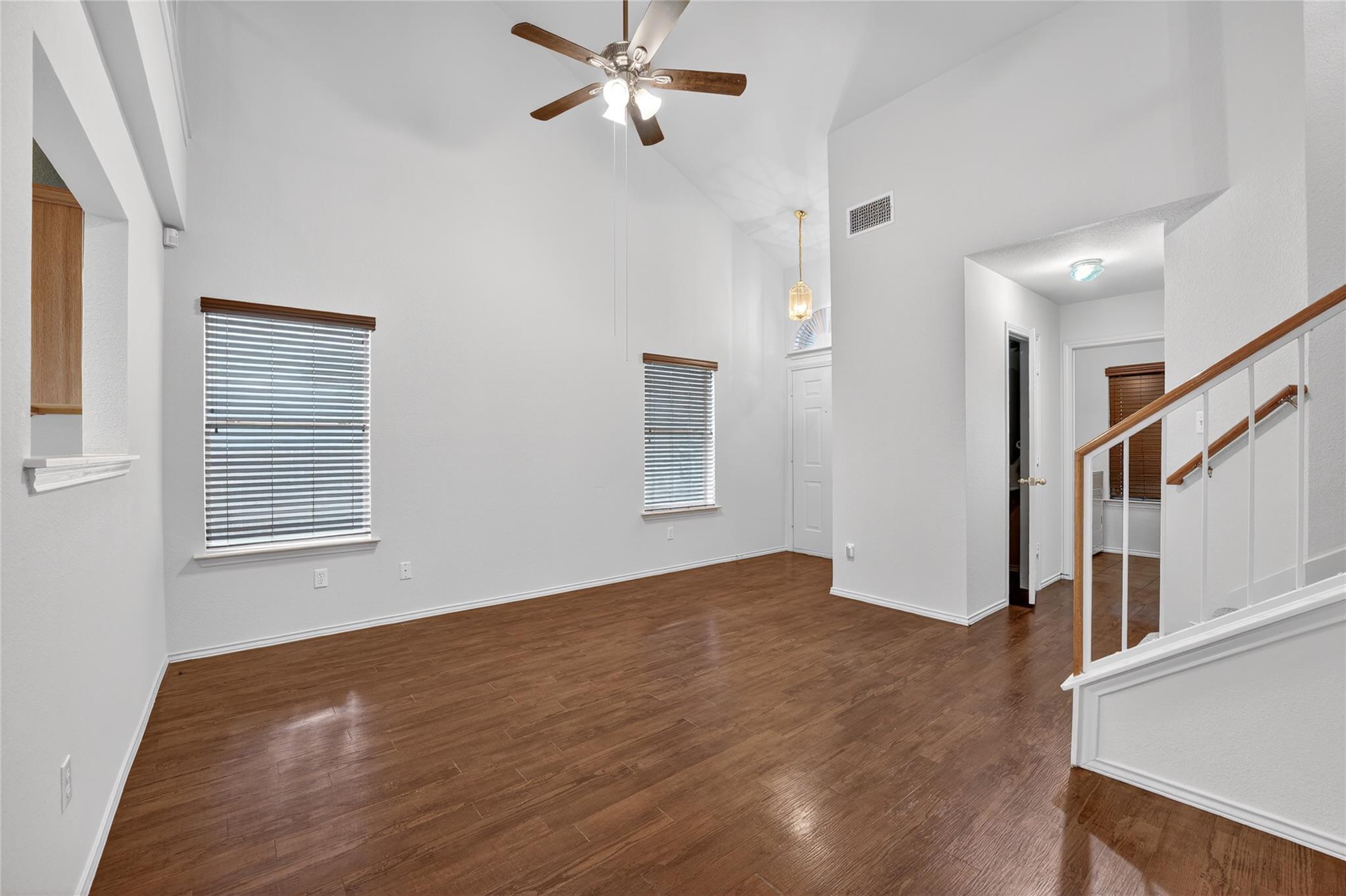 1898 Wallin Loop Loop Property Photo 5