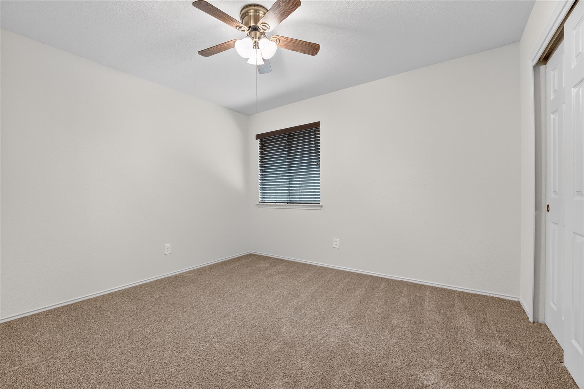 1898 Wallin Loop Loop Property Photo 21
