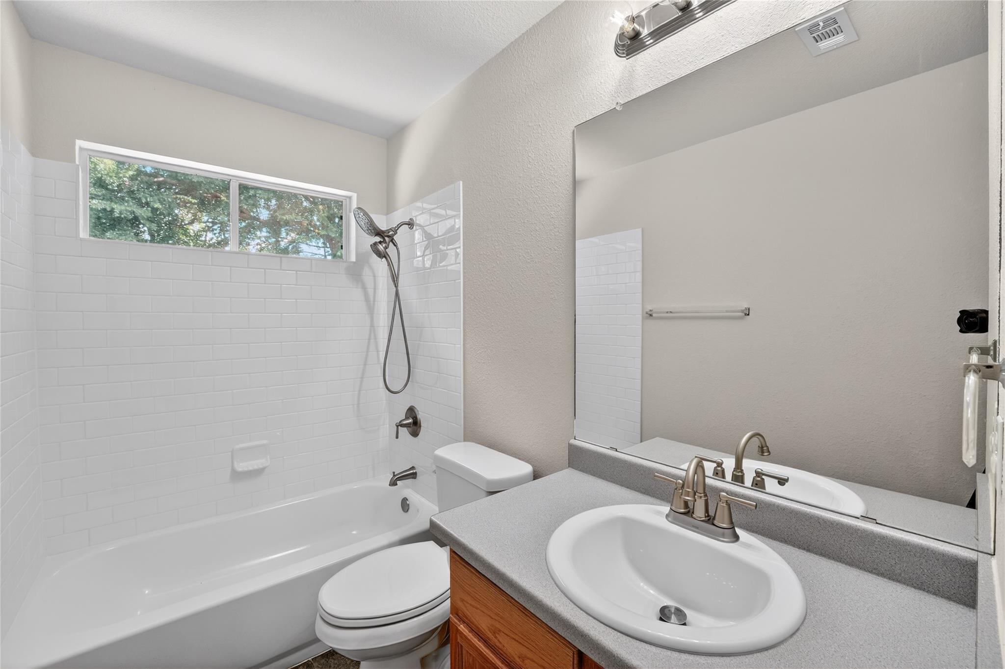 1898 Wallin Loop Loop Property Photo 24