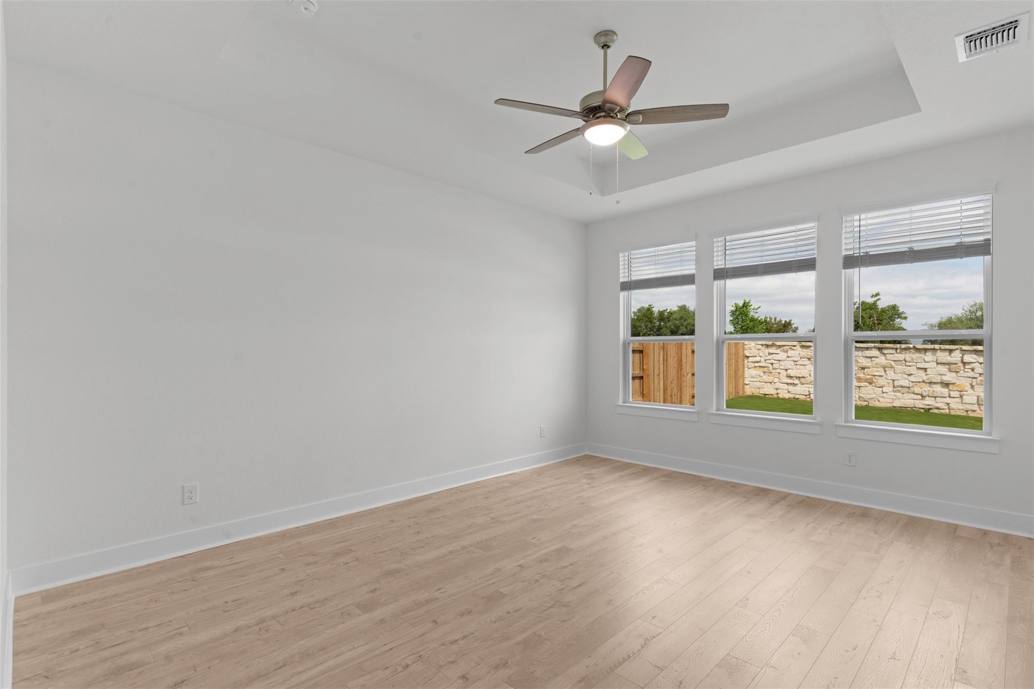 1125 Pansy Trl Property Photo 13