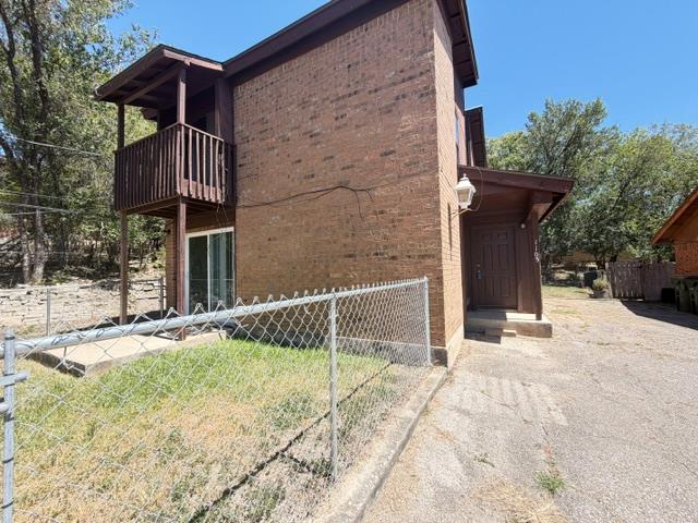 1103 Marlton St Property Photo 2