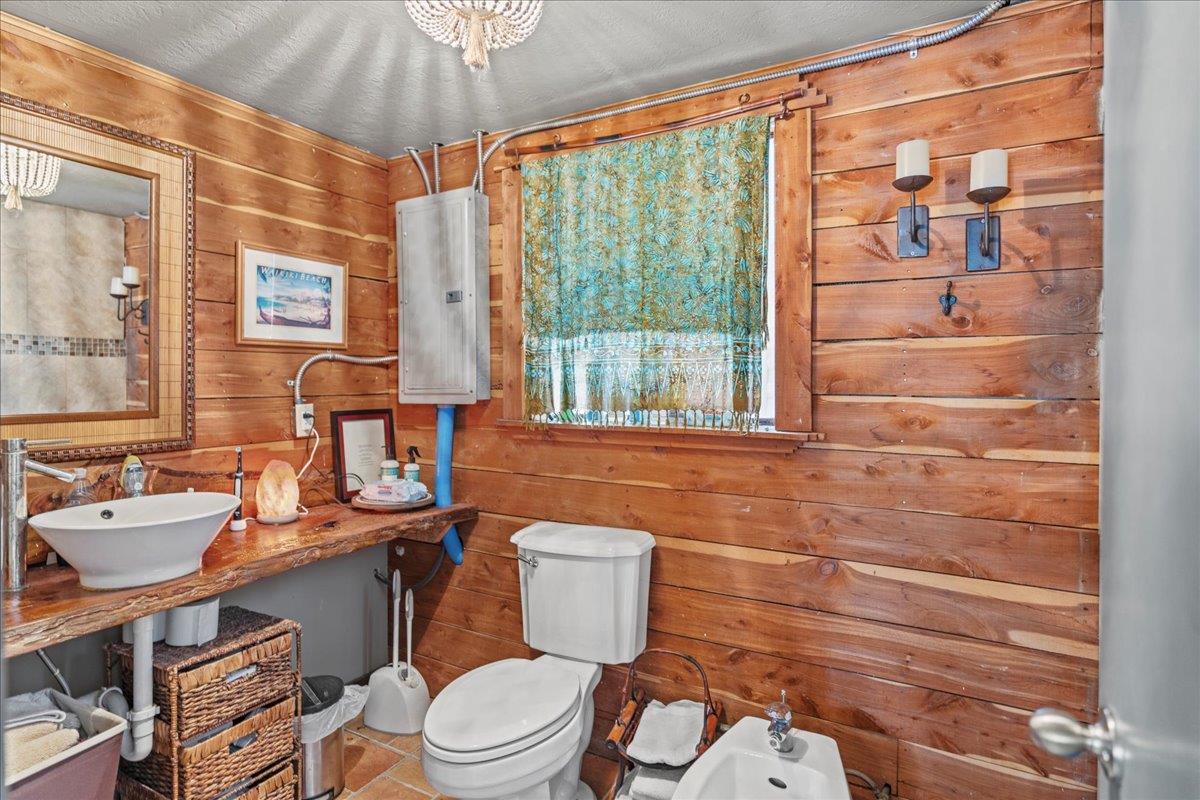 16933 #b Ranch Rd 12 None #b Property Photo 17