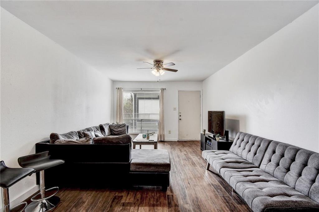 2200 San Gabriel St 303 Property Photo 3