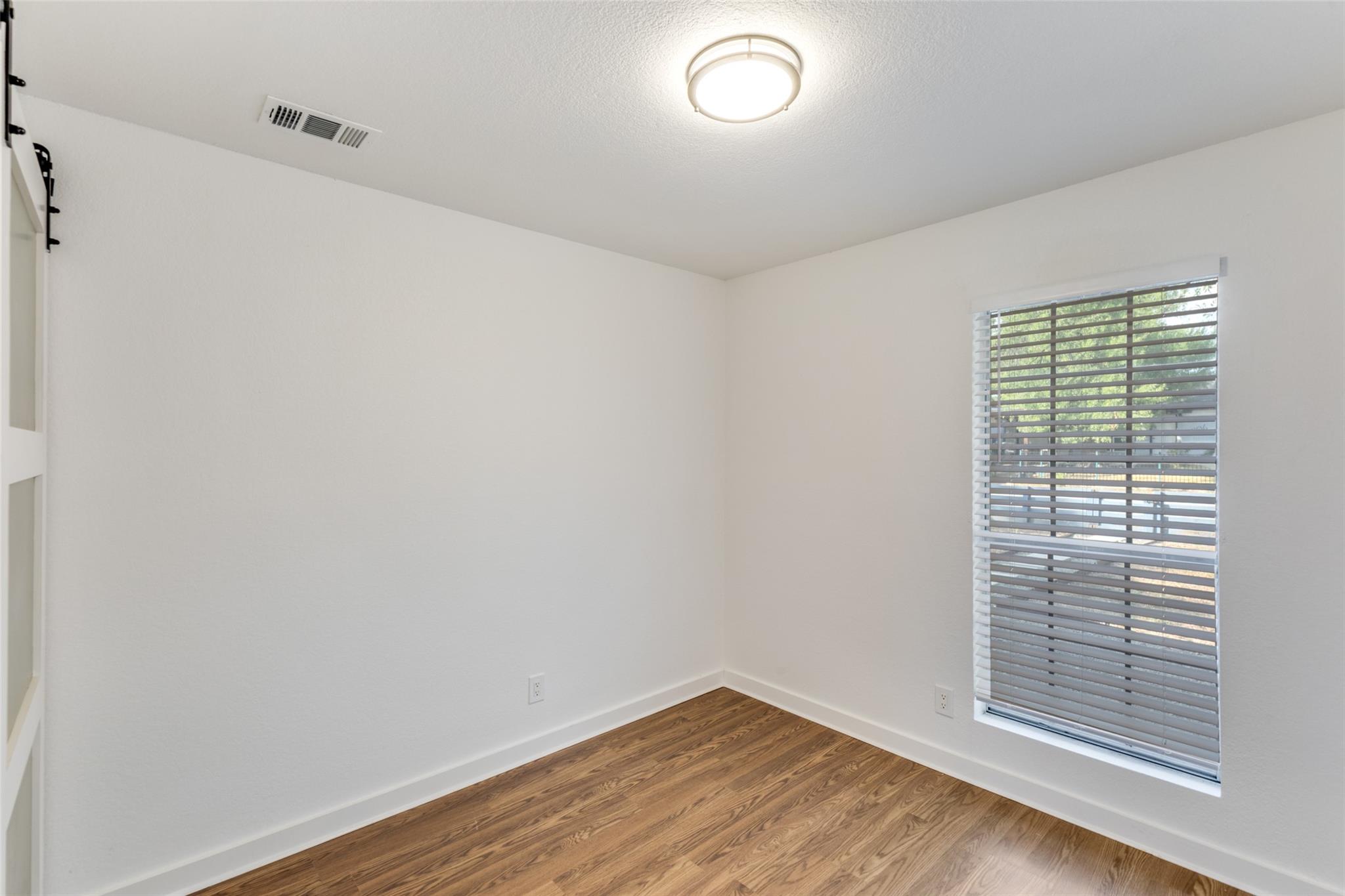 1107 Chesapeake Dr Property Photo 15