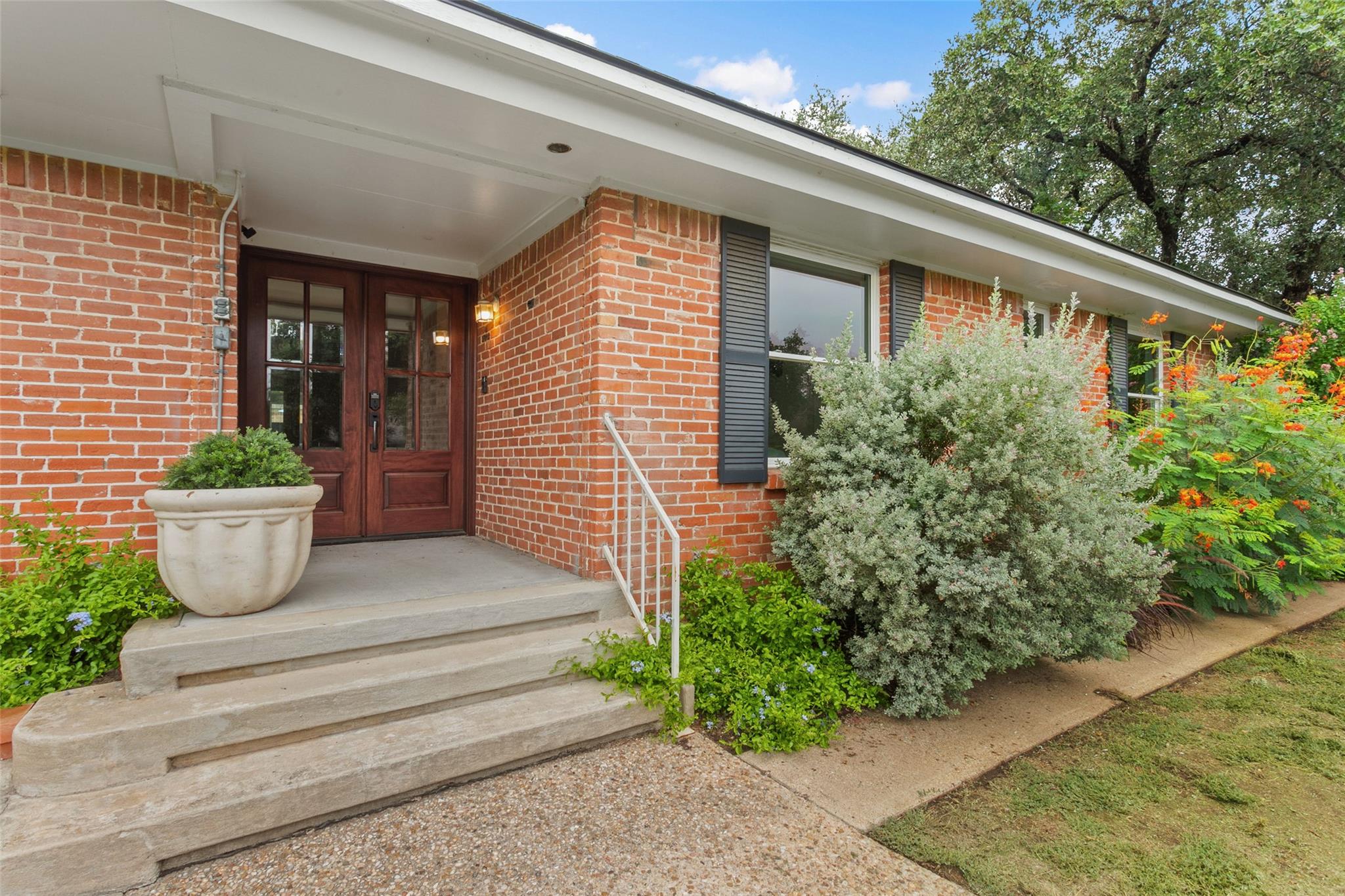1308 Cardinal Hill Cir Property Photo 6