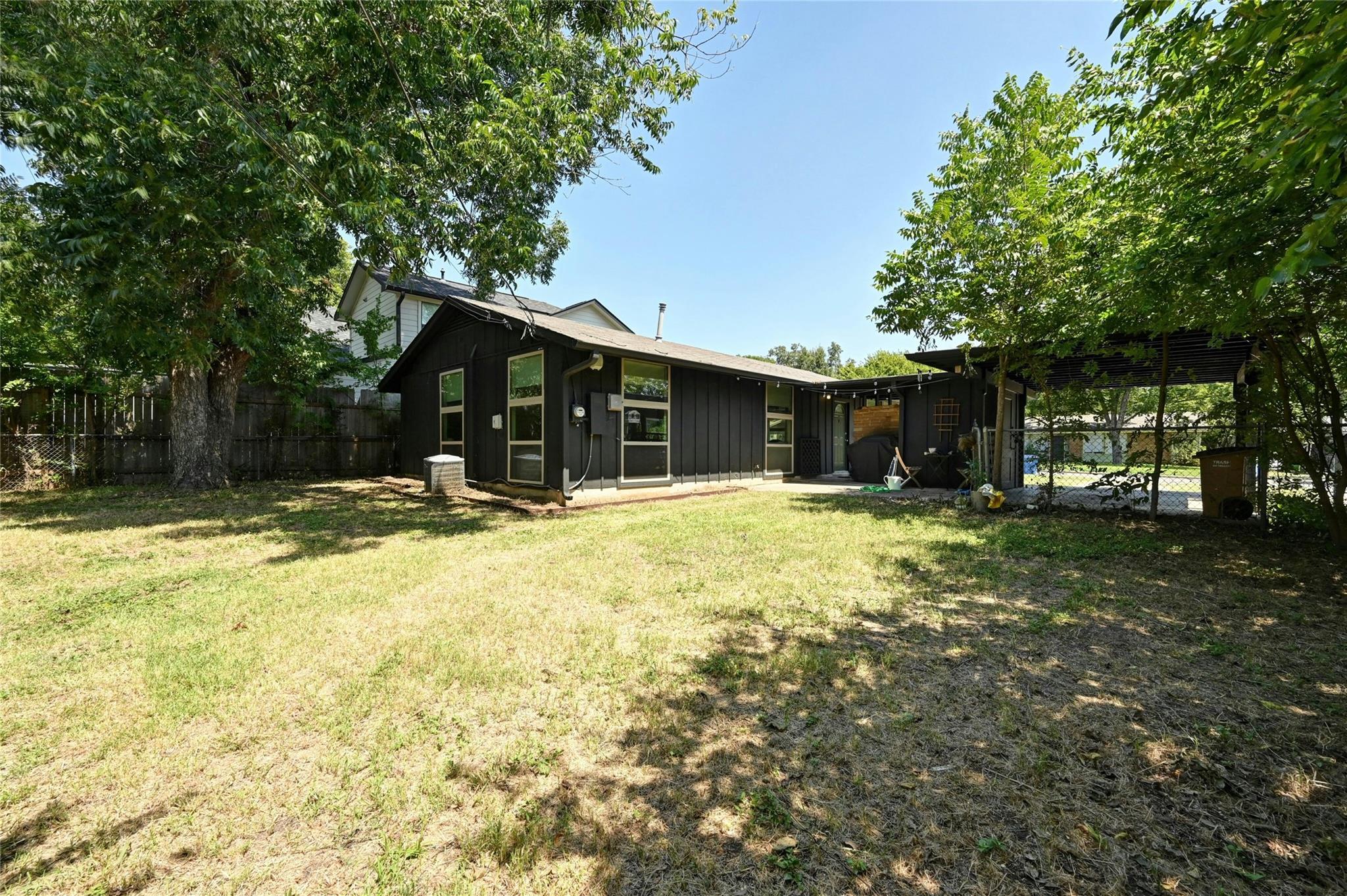 1513 Corona Dr Property Photo 22