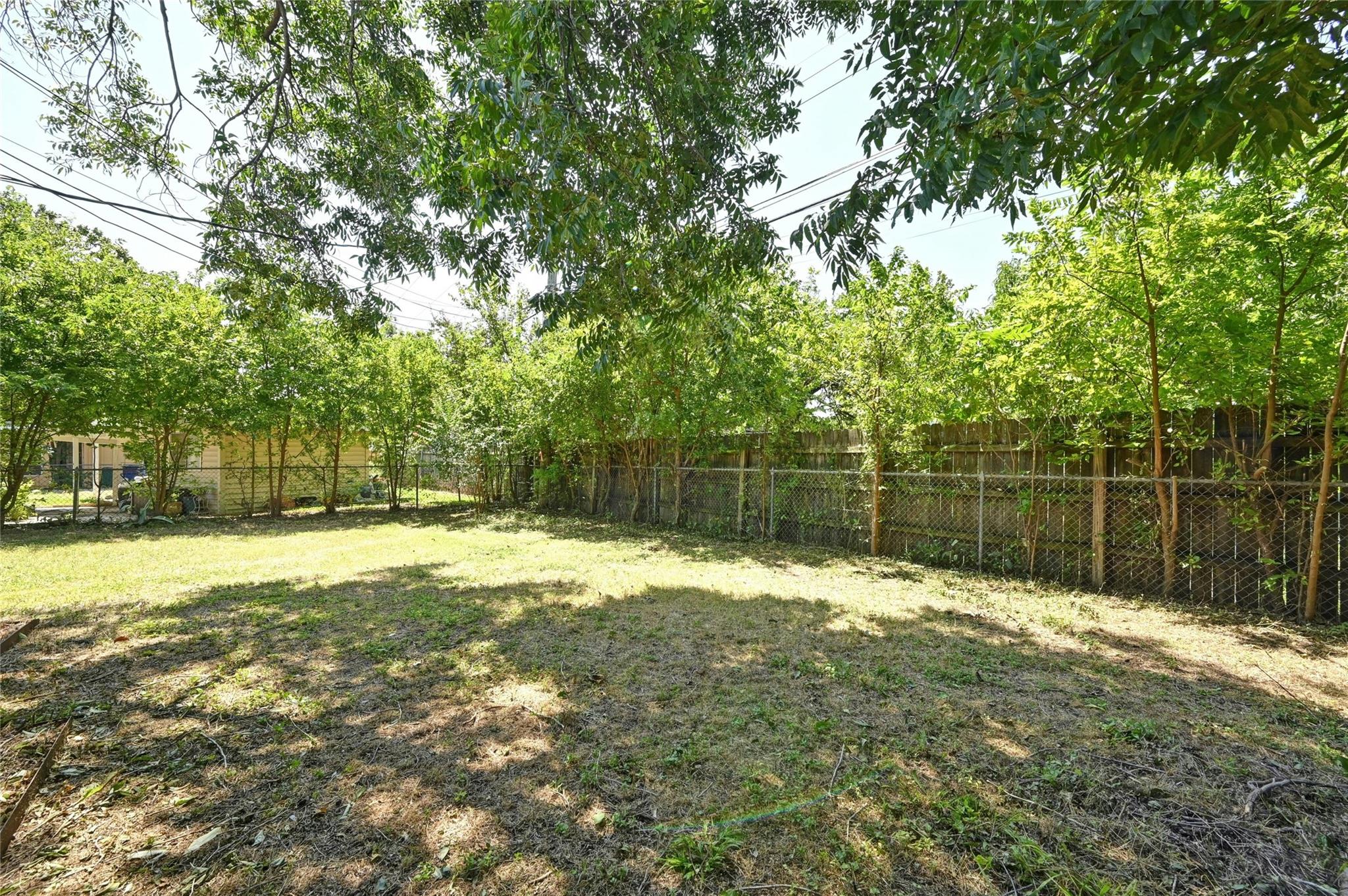 1513 Corona Dr Property Photo 23