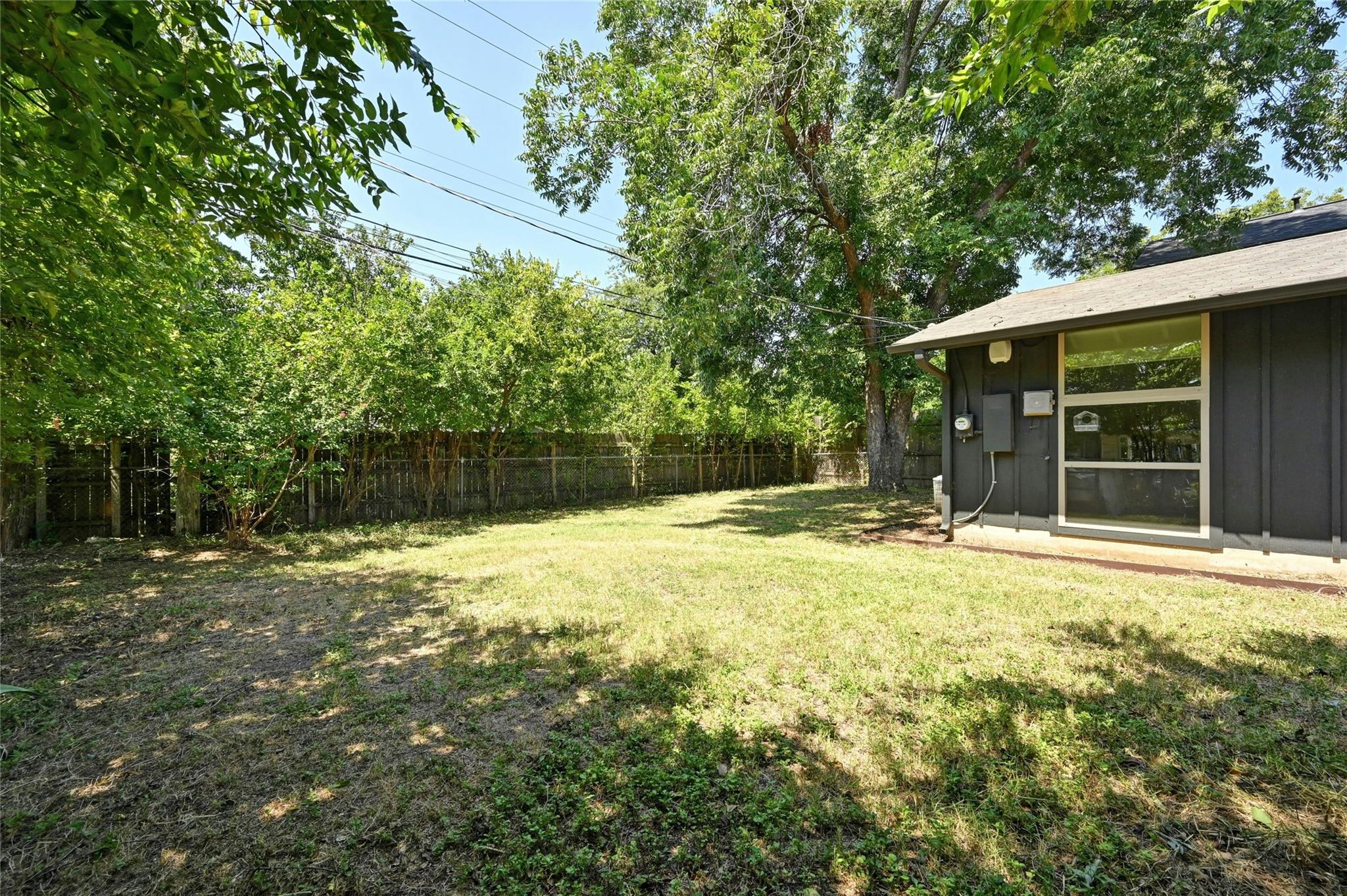1513 Corona Dr Property Photo 25