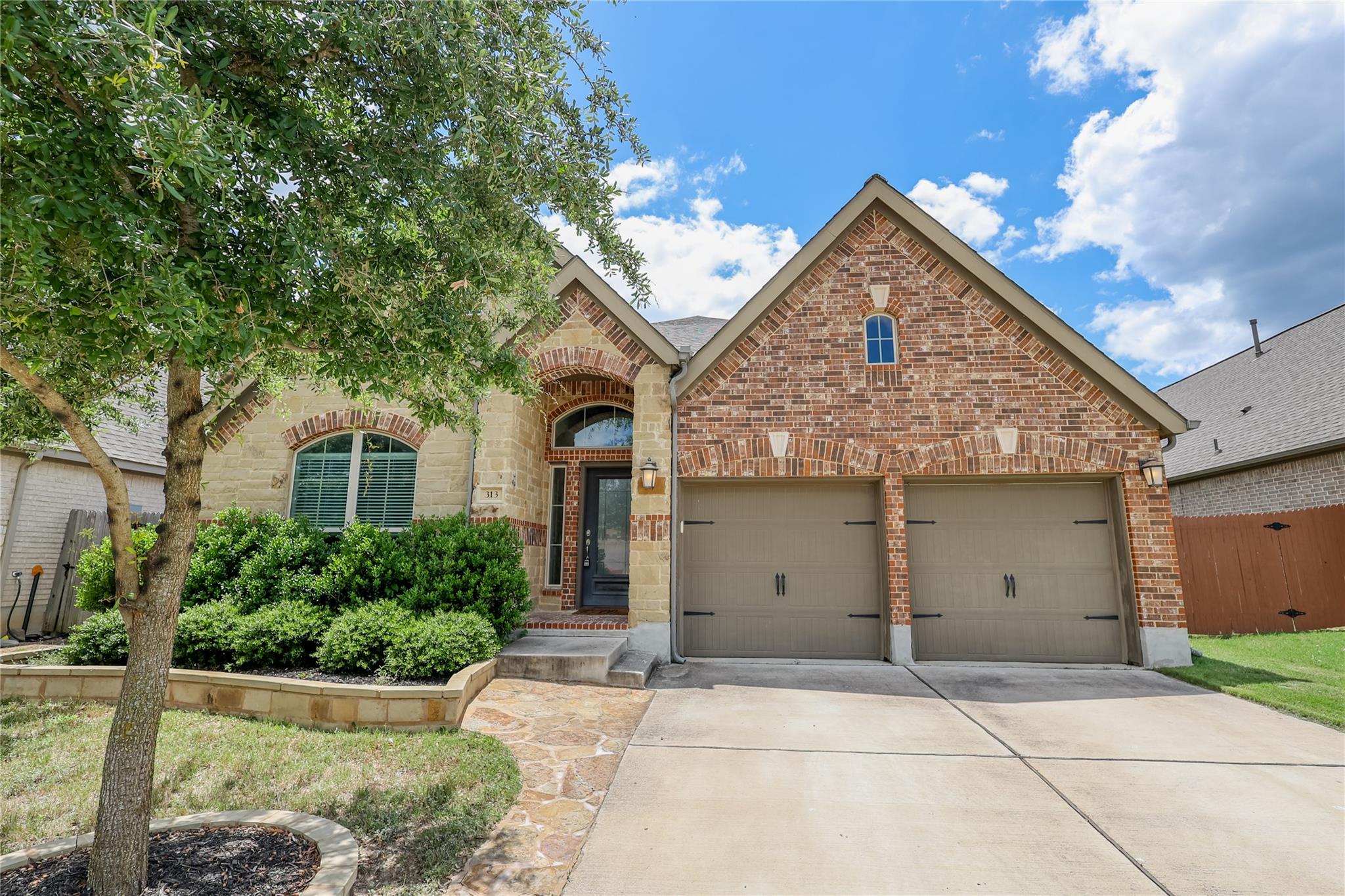 313 Durata DR Property Photo 1