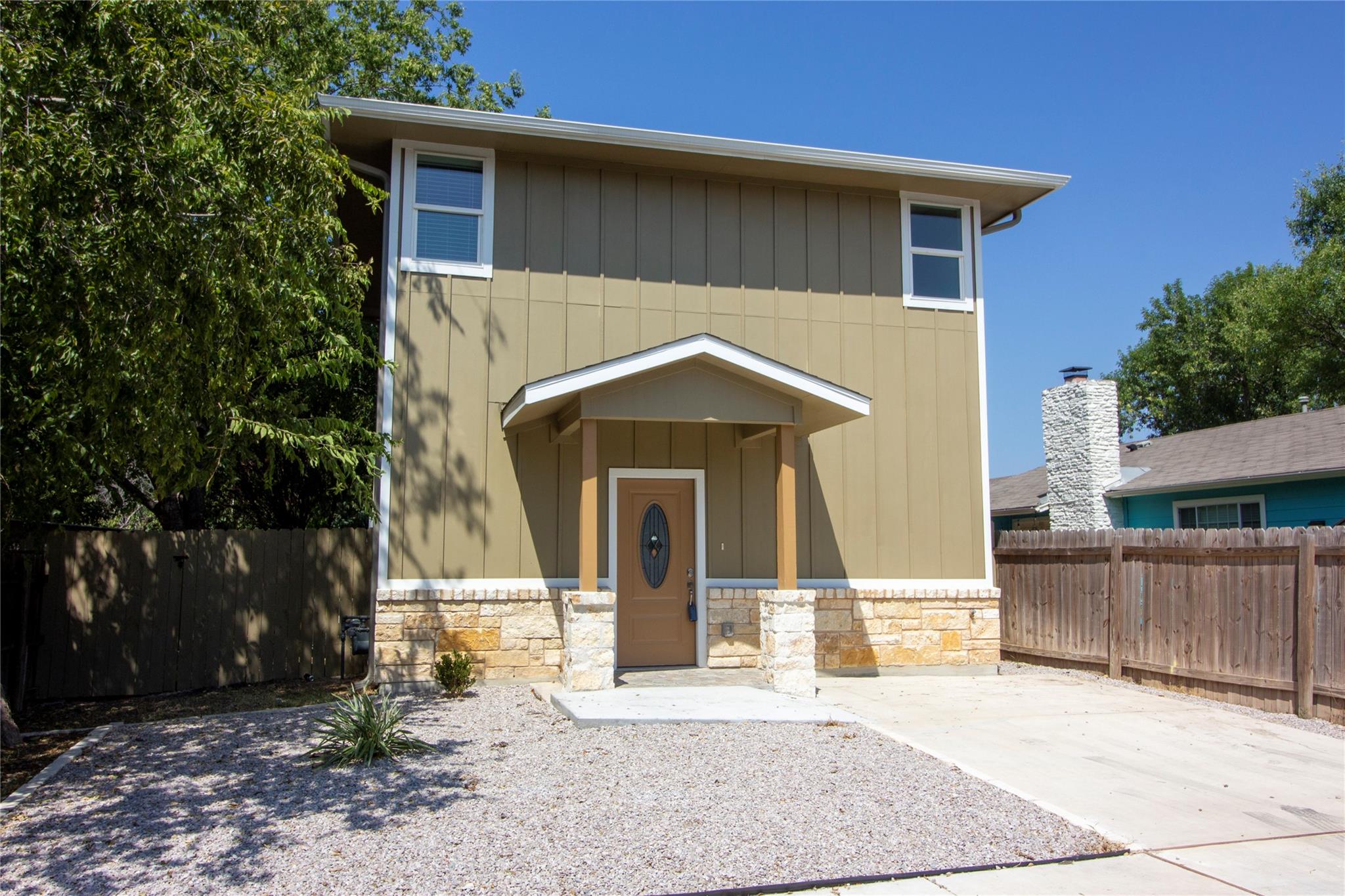 5702 Palo Blanco Ln #b Property Photo 4