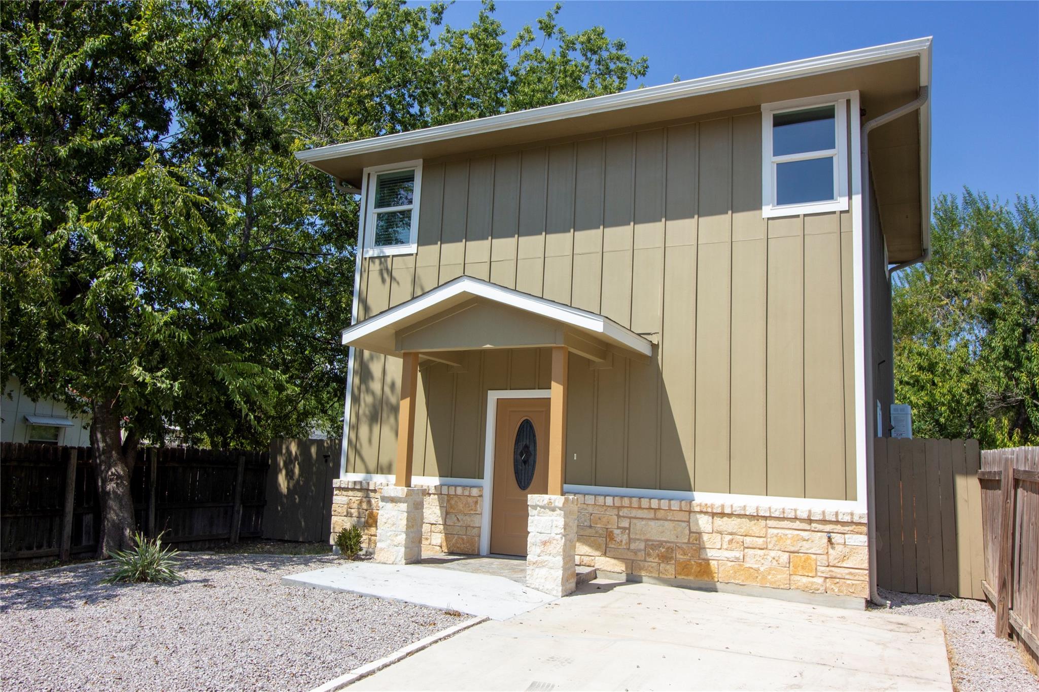 5702 Palo Blanco Ln #b Property Photo 5