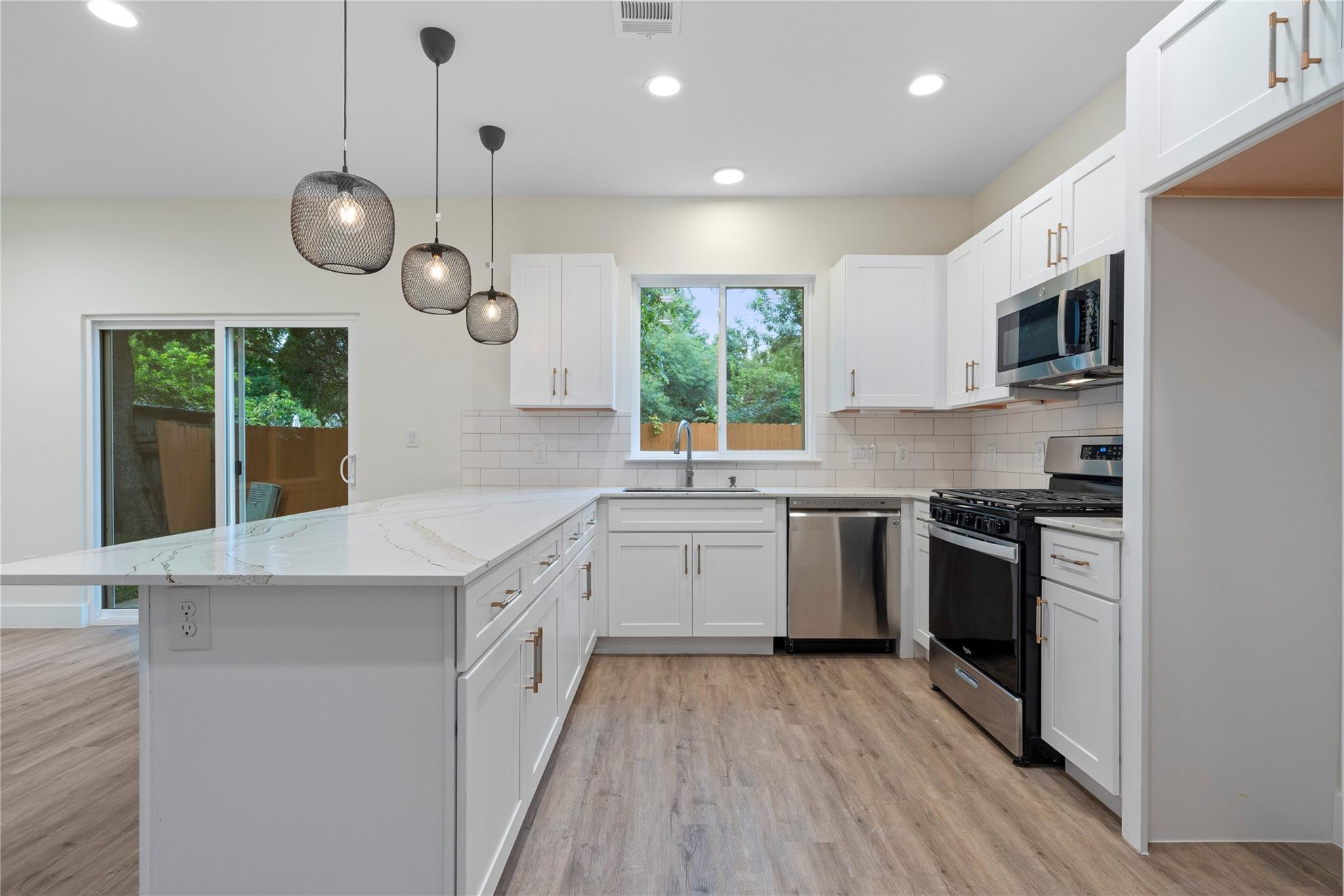 5702 Palo Blanco Ln #b Property Photo 10