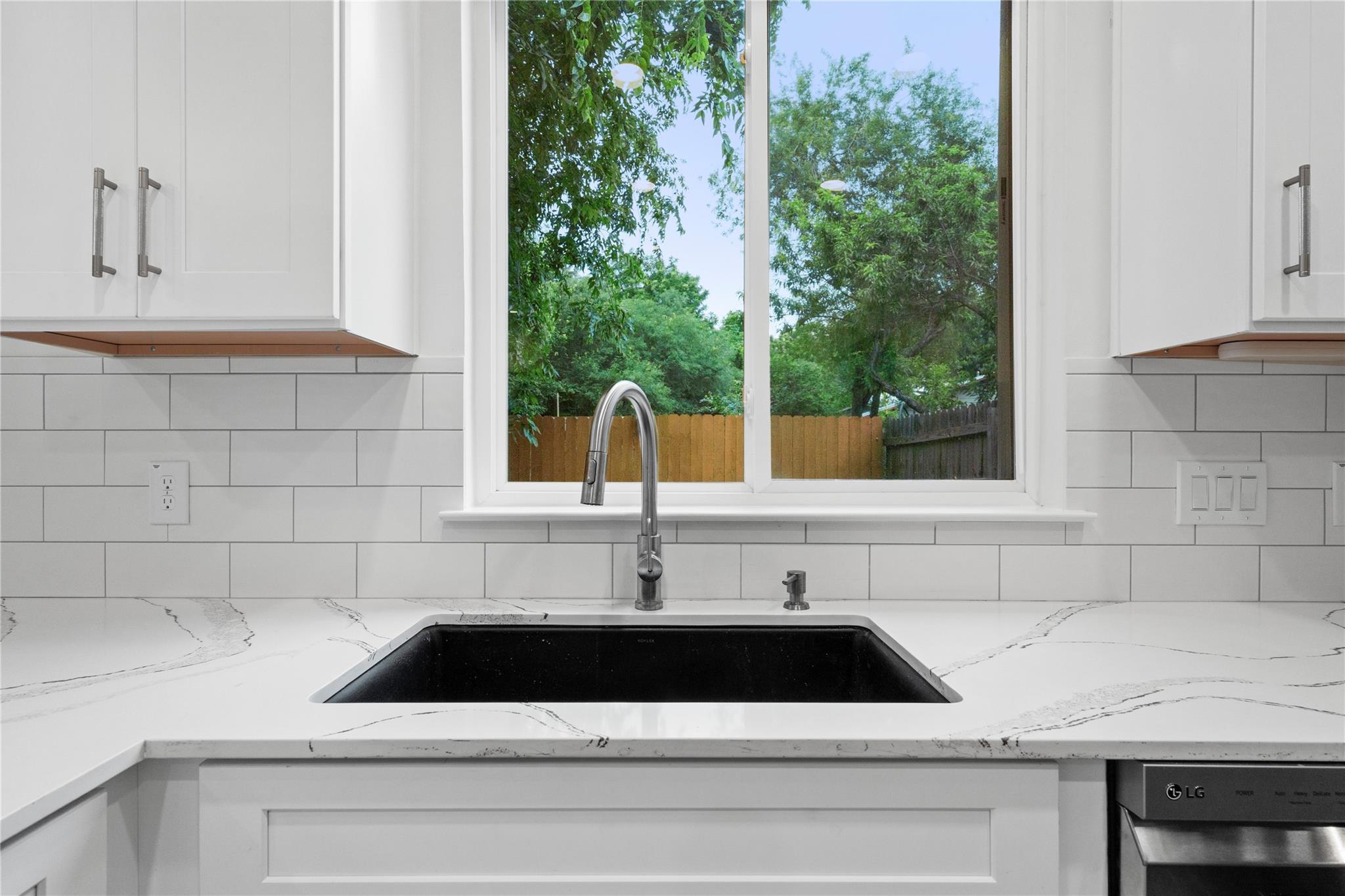 5702 Palo Blanco Ln #b Property Photo 11