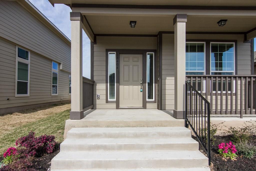 18404 Cumberland Gap Blvd Property Photo 4