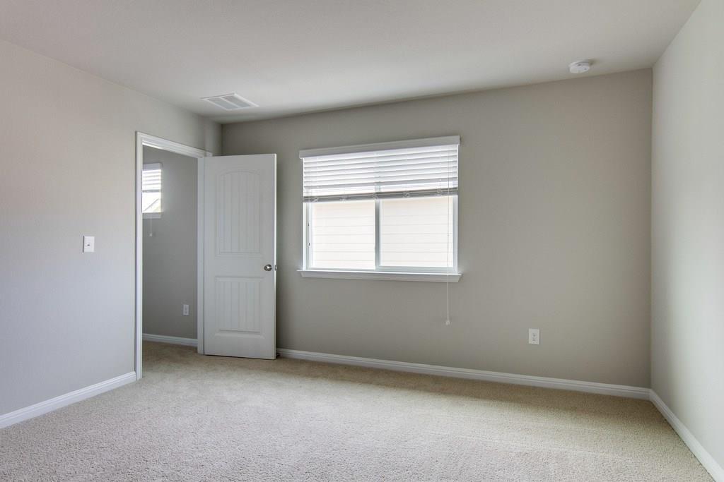 18404 Cumberland Gap Blvd Property Photo 18