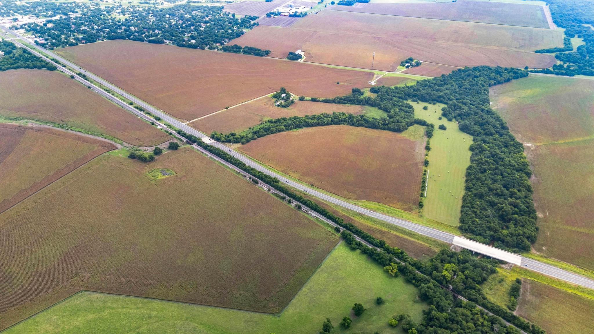 4400-4402 N Highway 95 None Property Photo 21