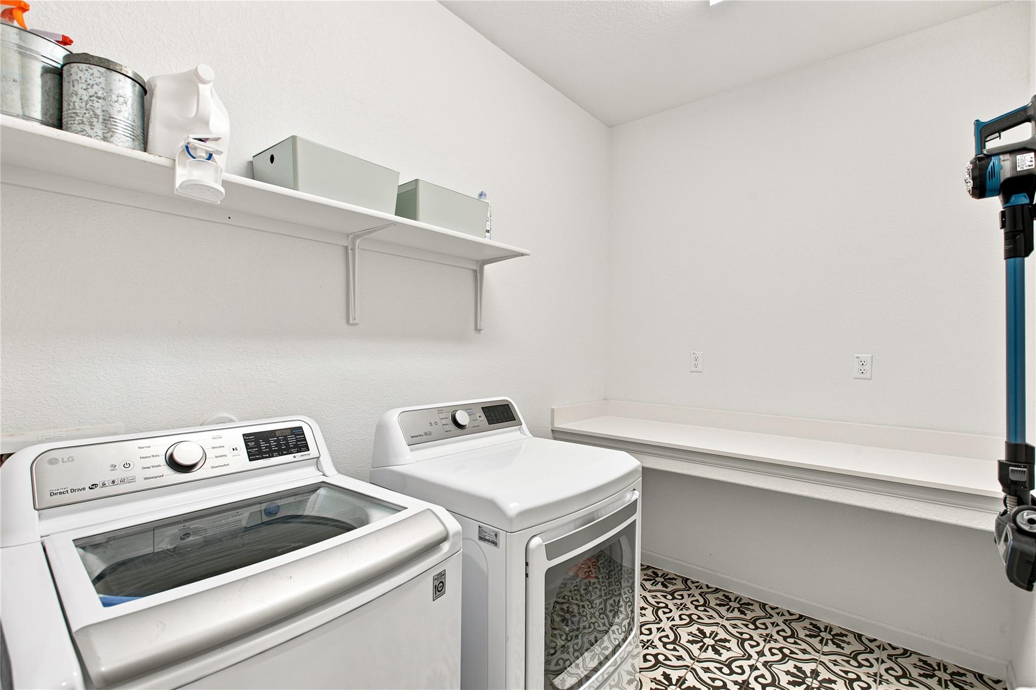 8204 Yokohama Ter Property Photo 27
