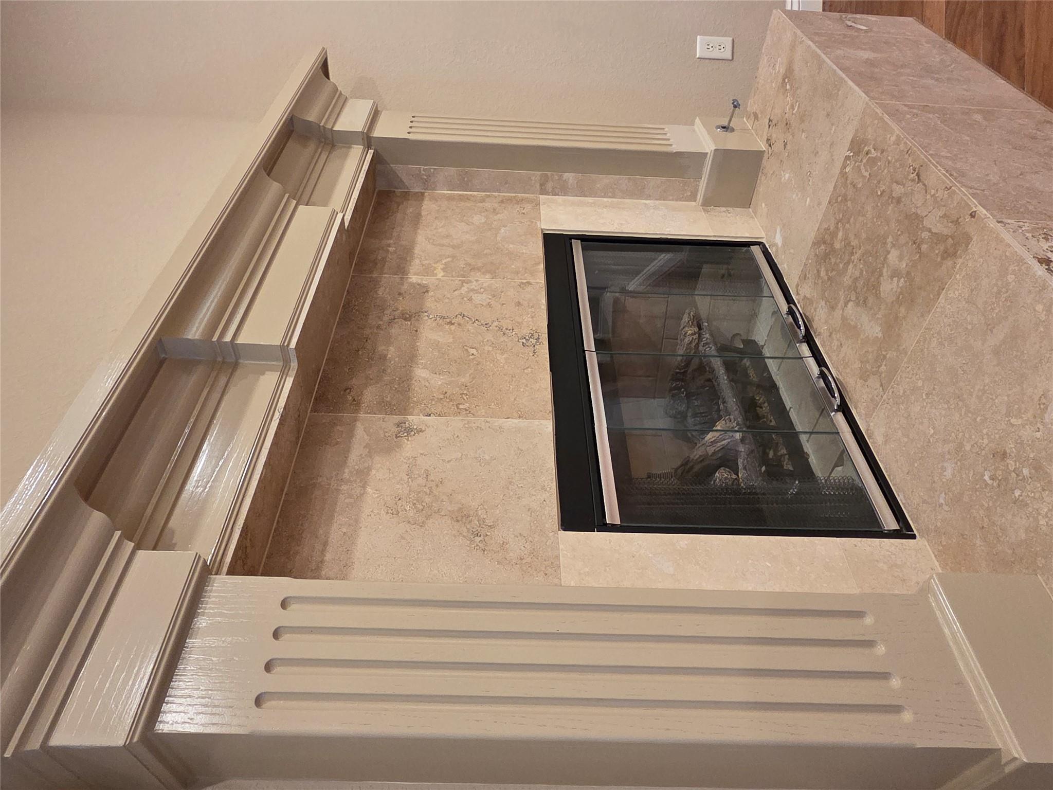 1121 Gabriel Ln Property Photo 11