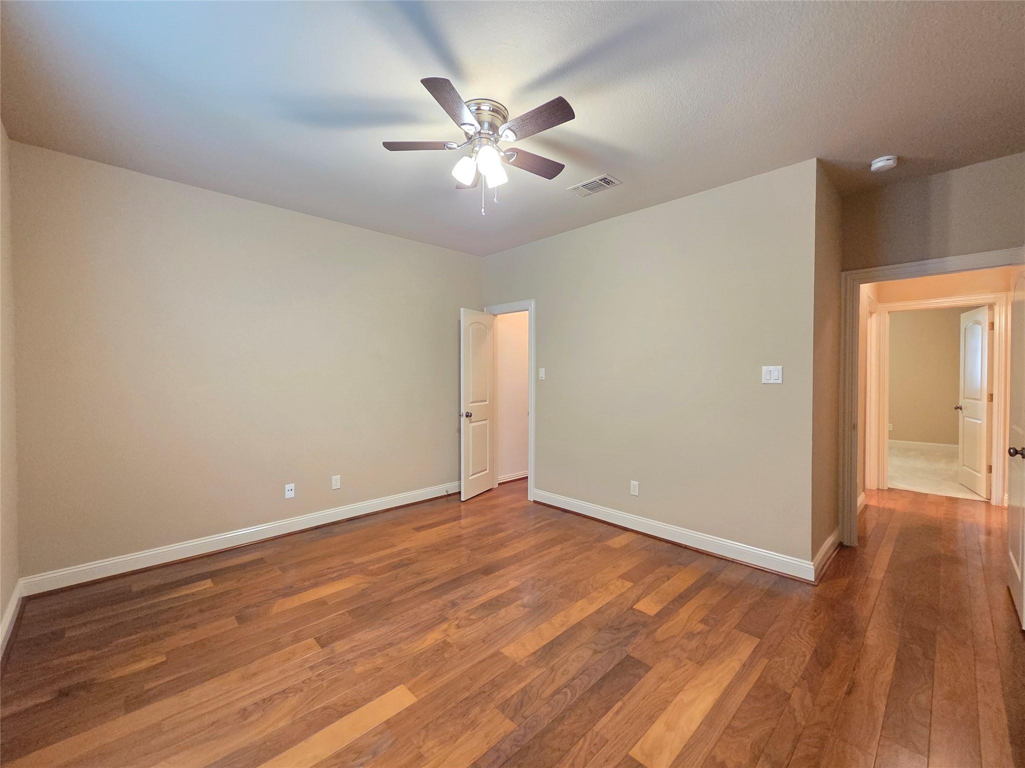 1121 Gabriel Ln Property Photo 26