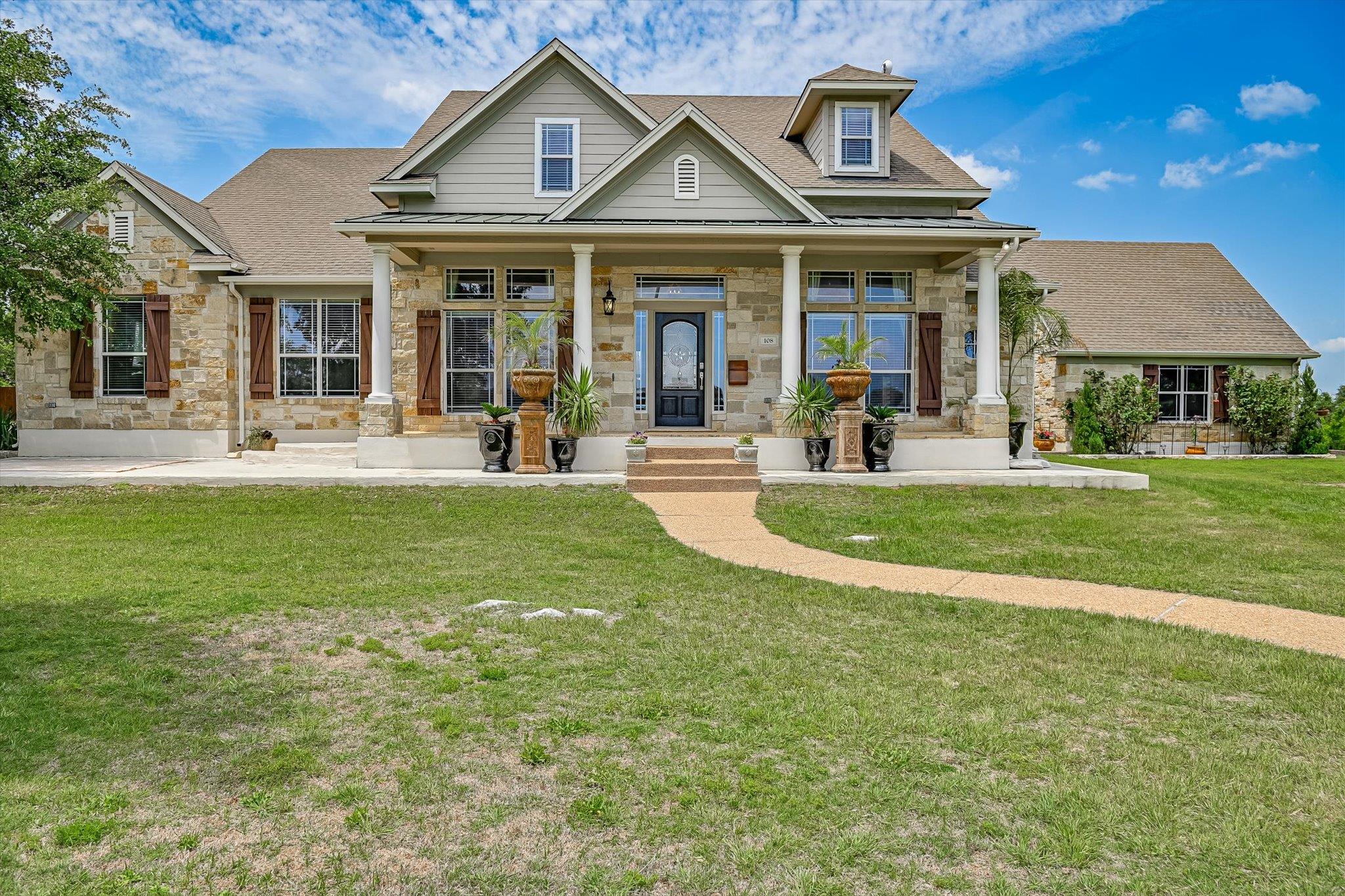 108 High Plains Trl Property Photo 1