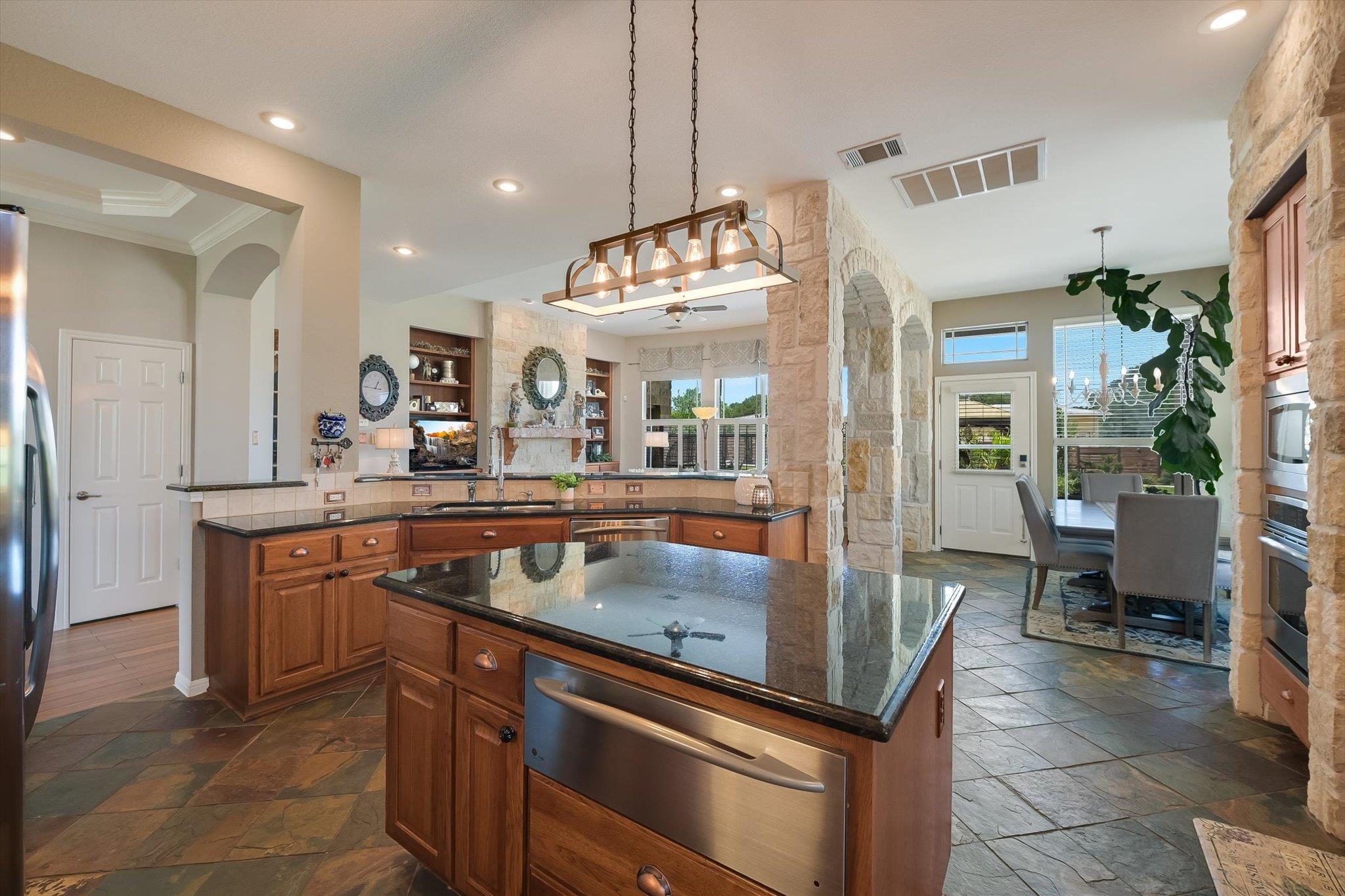 108 High Plains Trl Property Photo 13