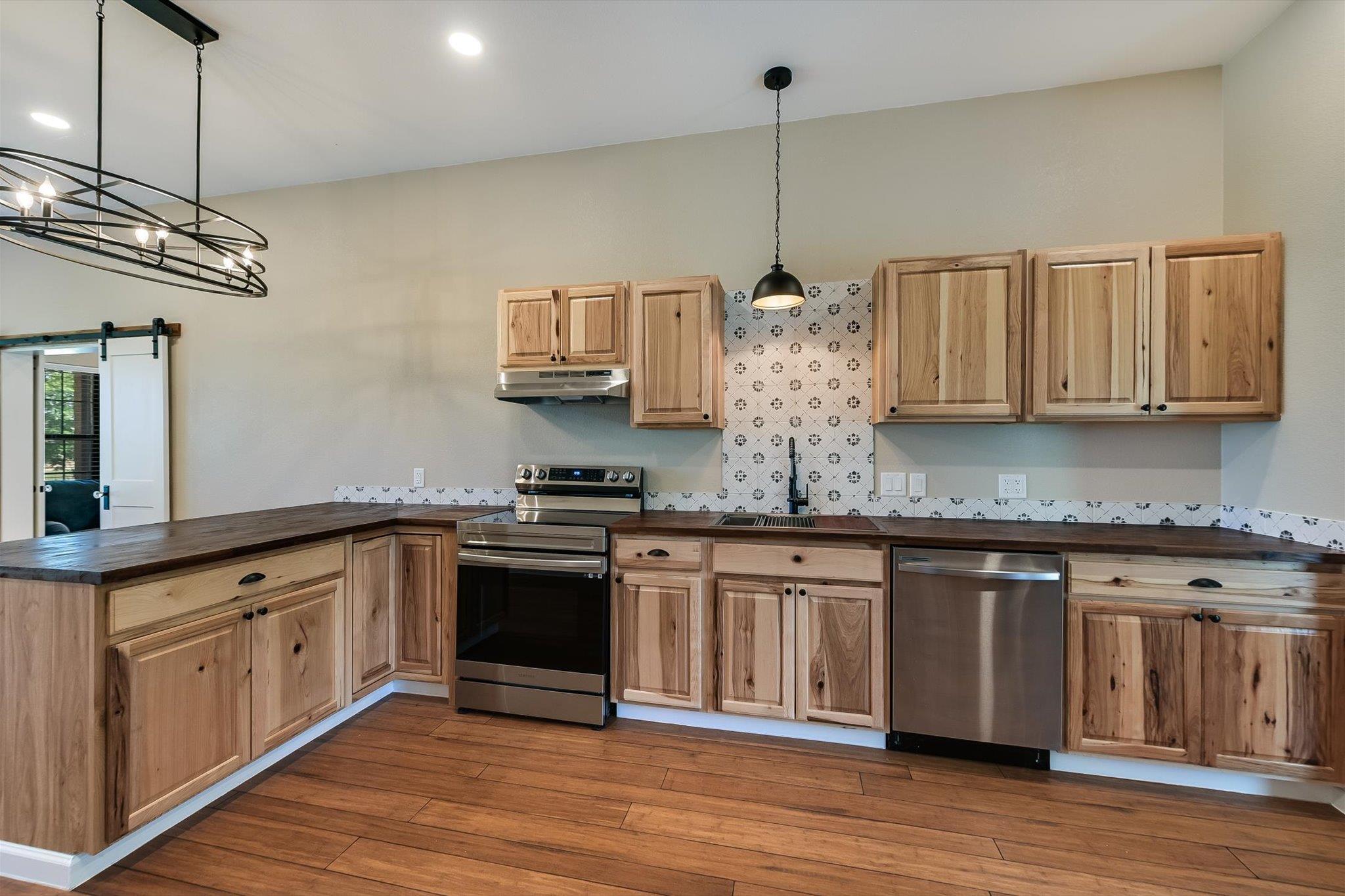 108 High Plains Trl Property Photo 30