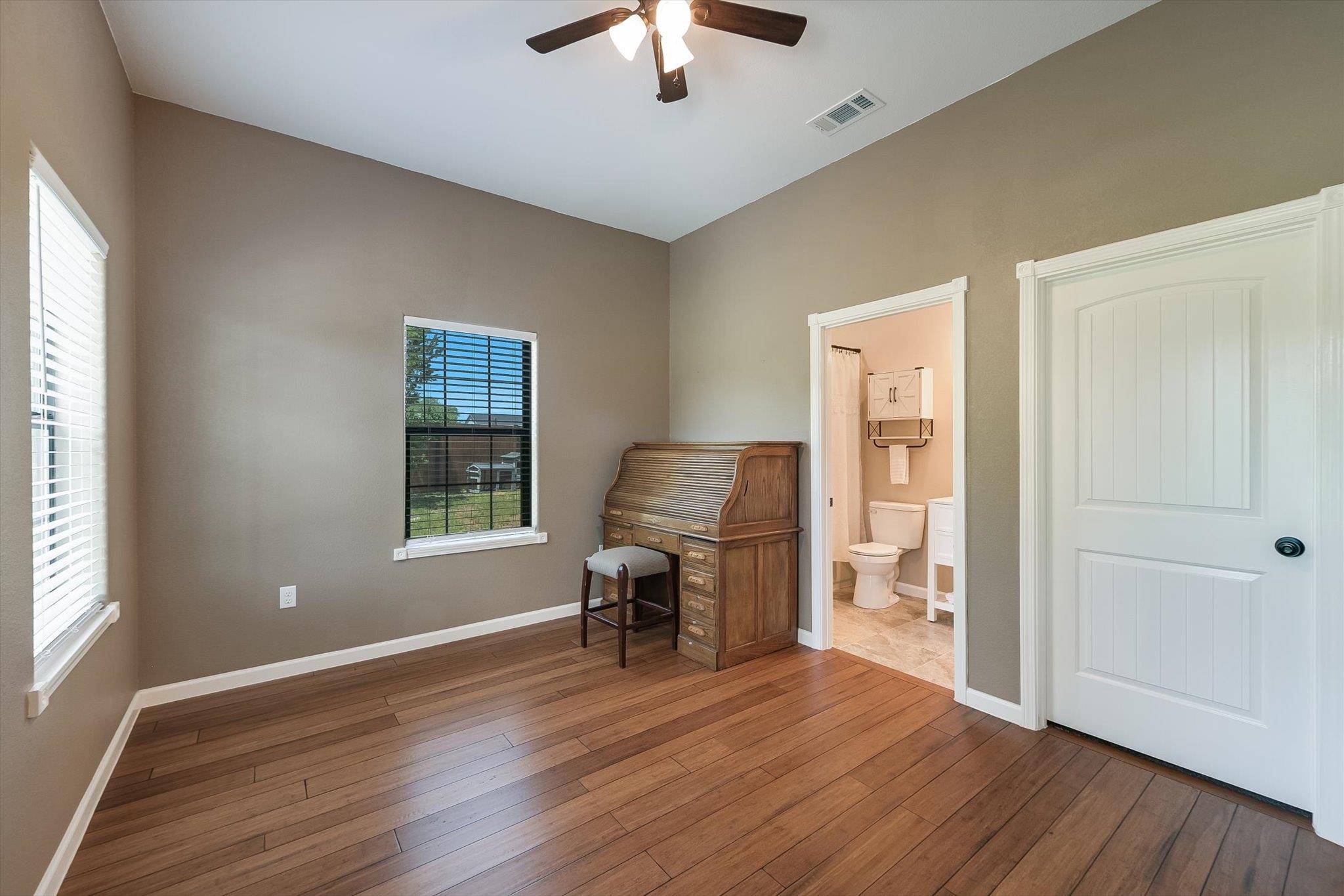 108 High Plains Trl Property Photo 36