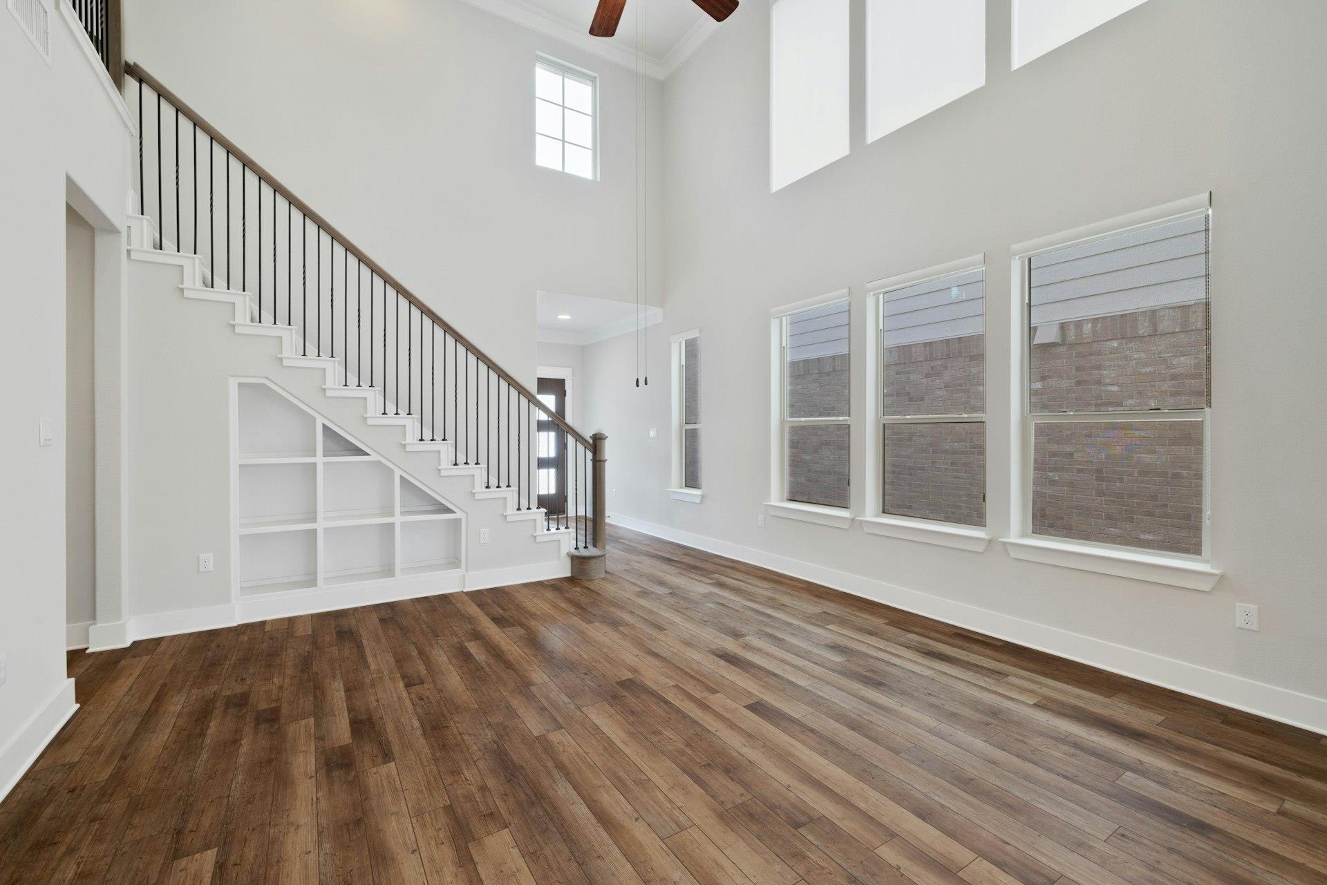 16117 Nightshade St Property Photo 3