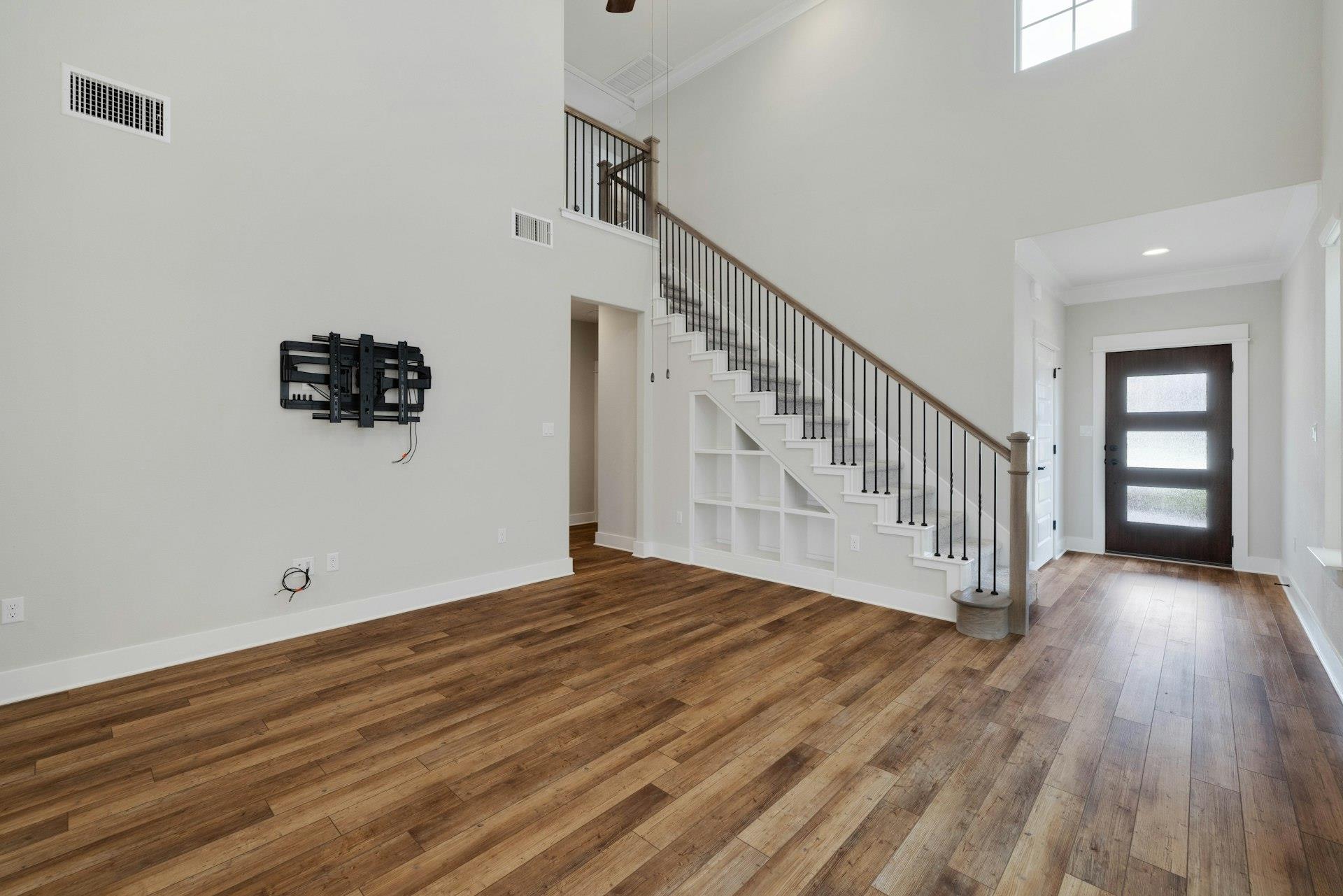 16117 Nightshade St Property Photo 5