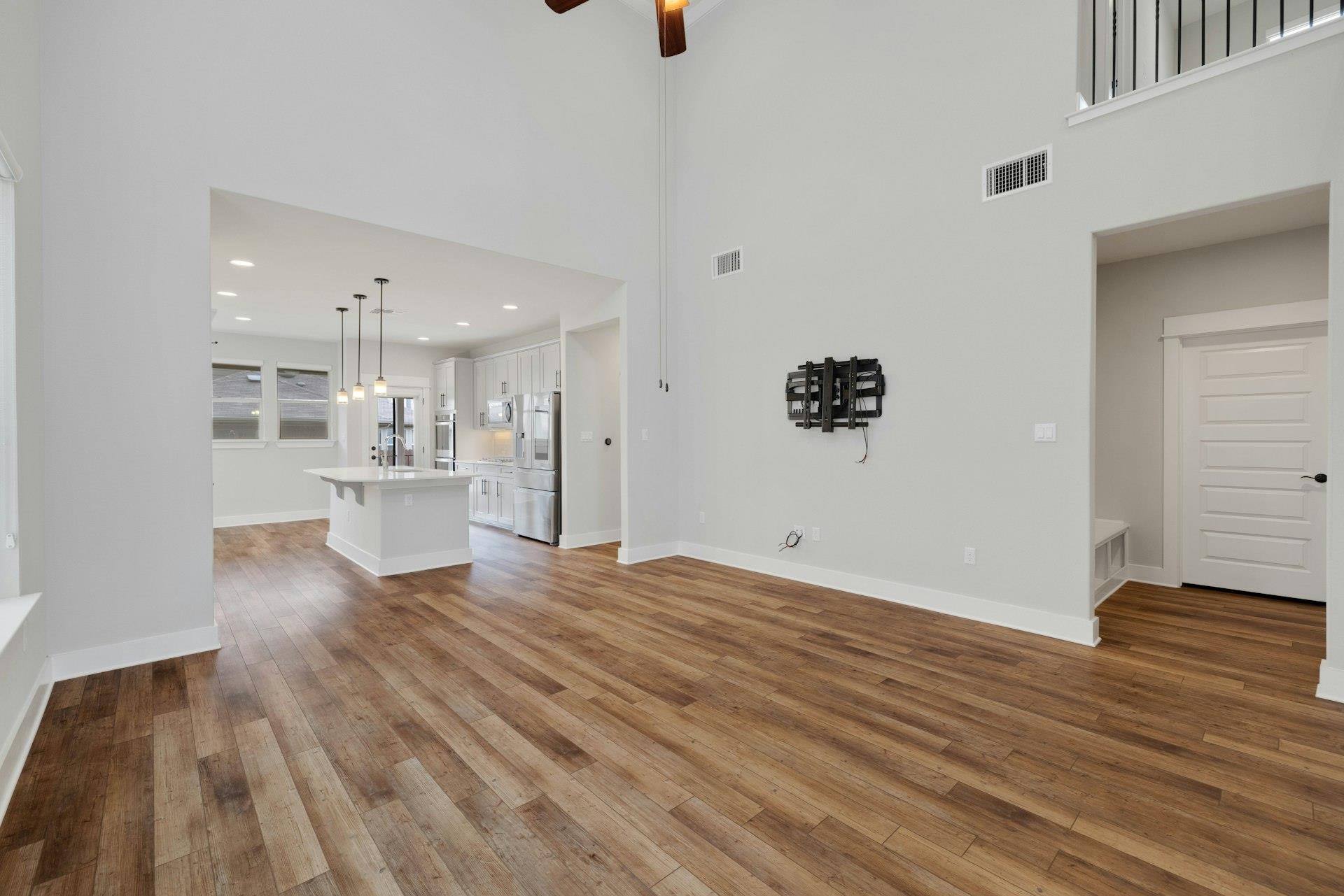 16117 Nightshade St Property Photo 6