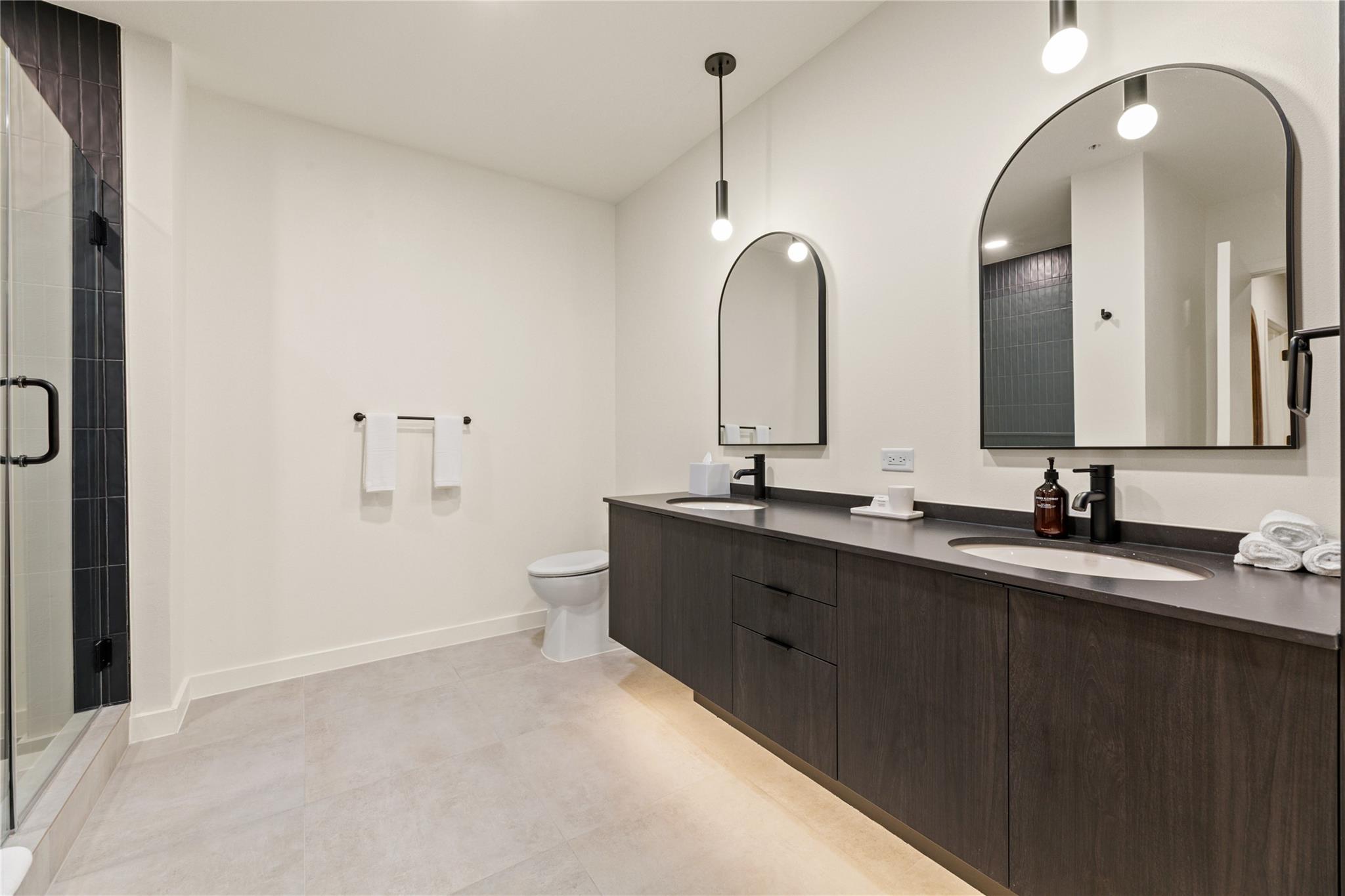 2323 S Lamar Blvd #206 Property Photo 8