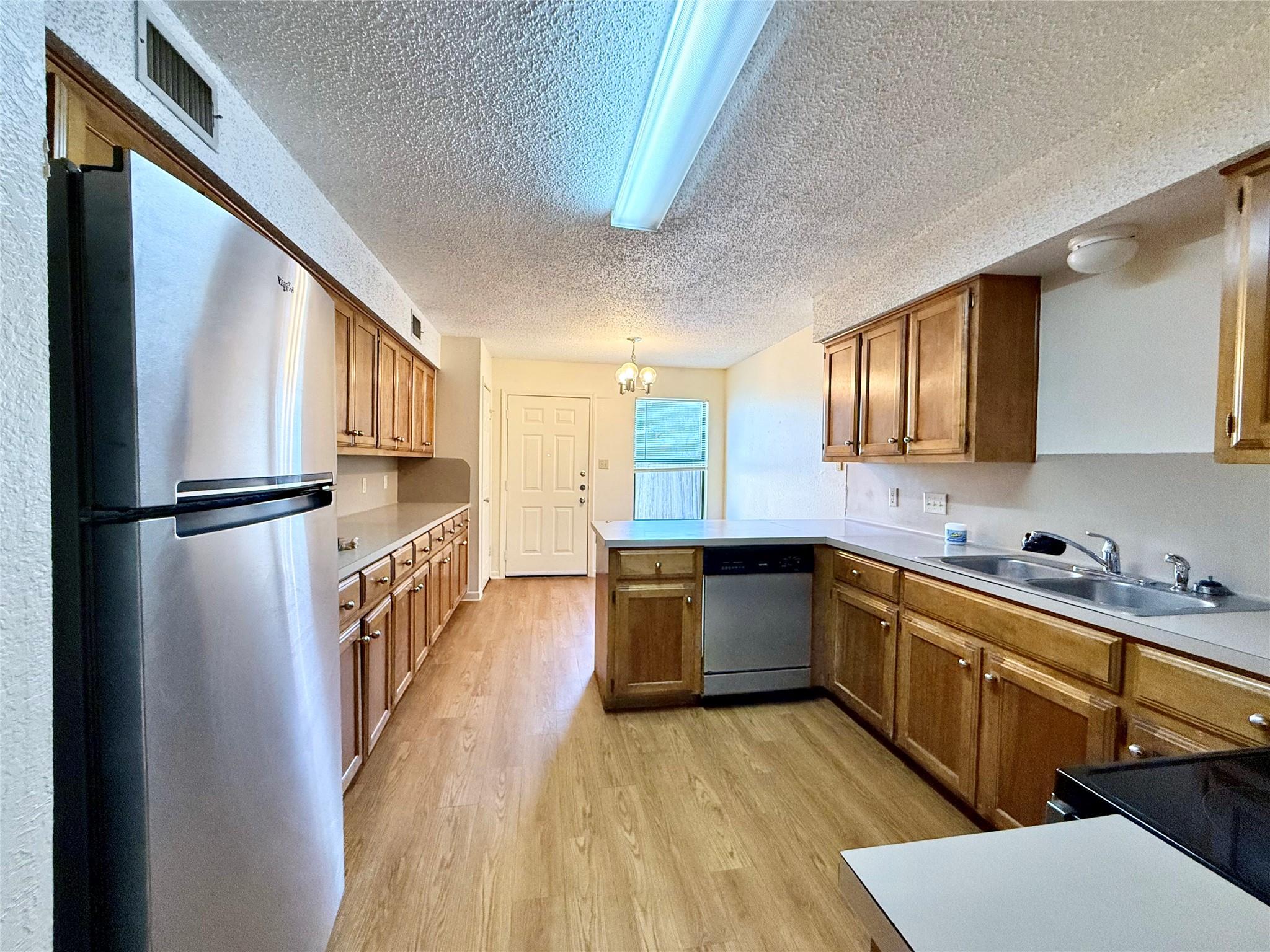104 Verna Spur #a Property Photo 15