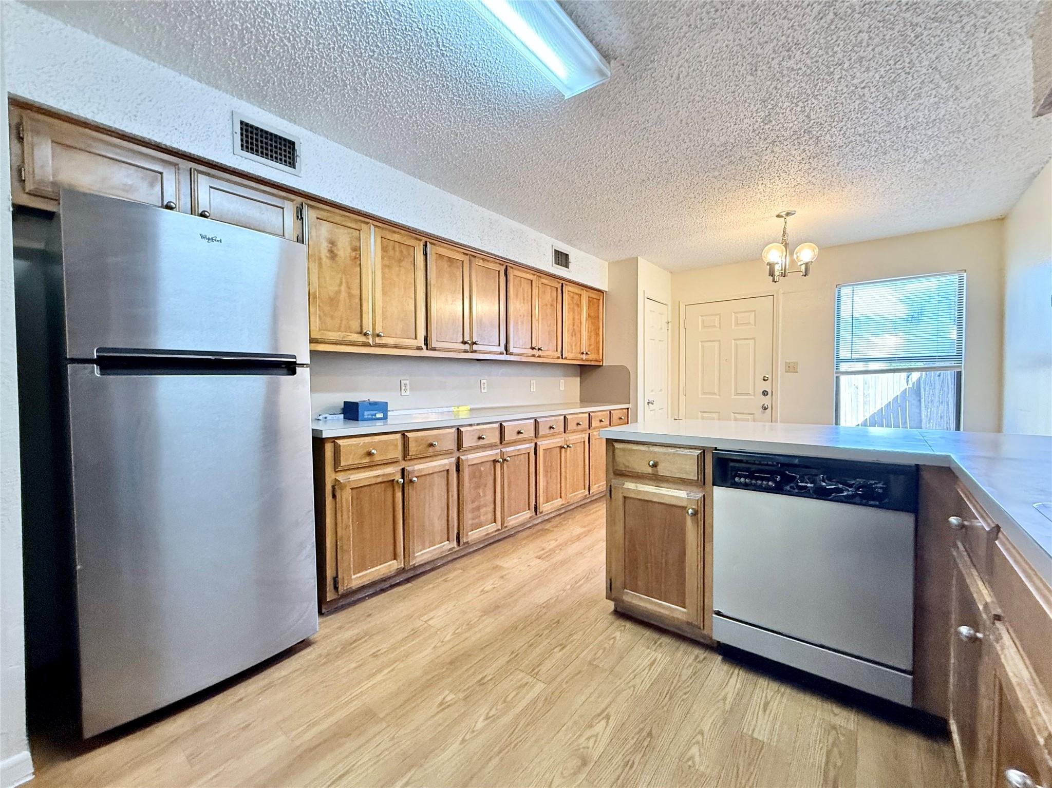 104 Verna Spur #a Property Photo 16