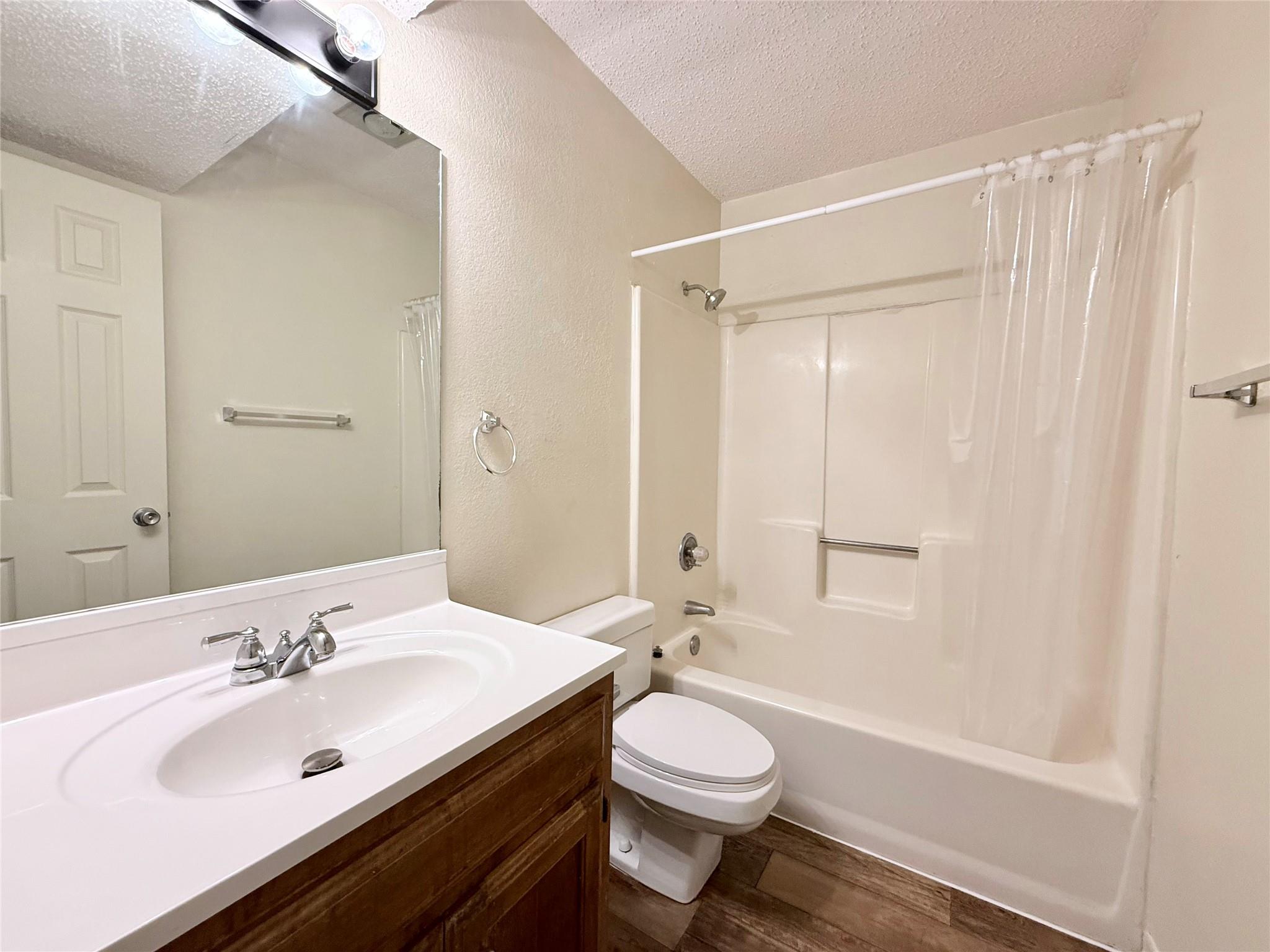 104 Verna Spur #a Property Photo 25