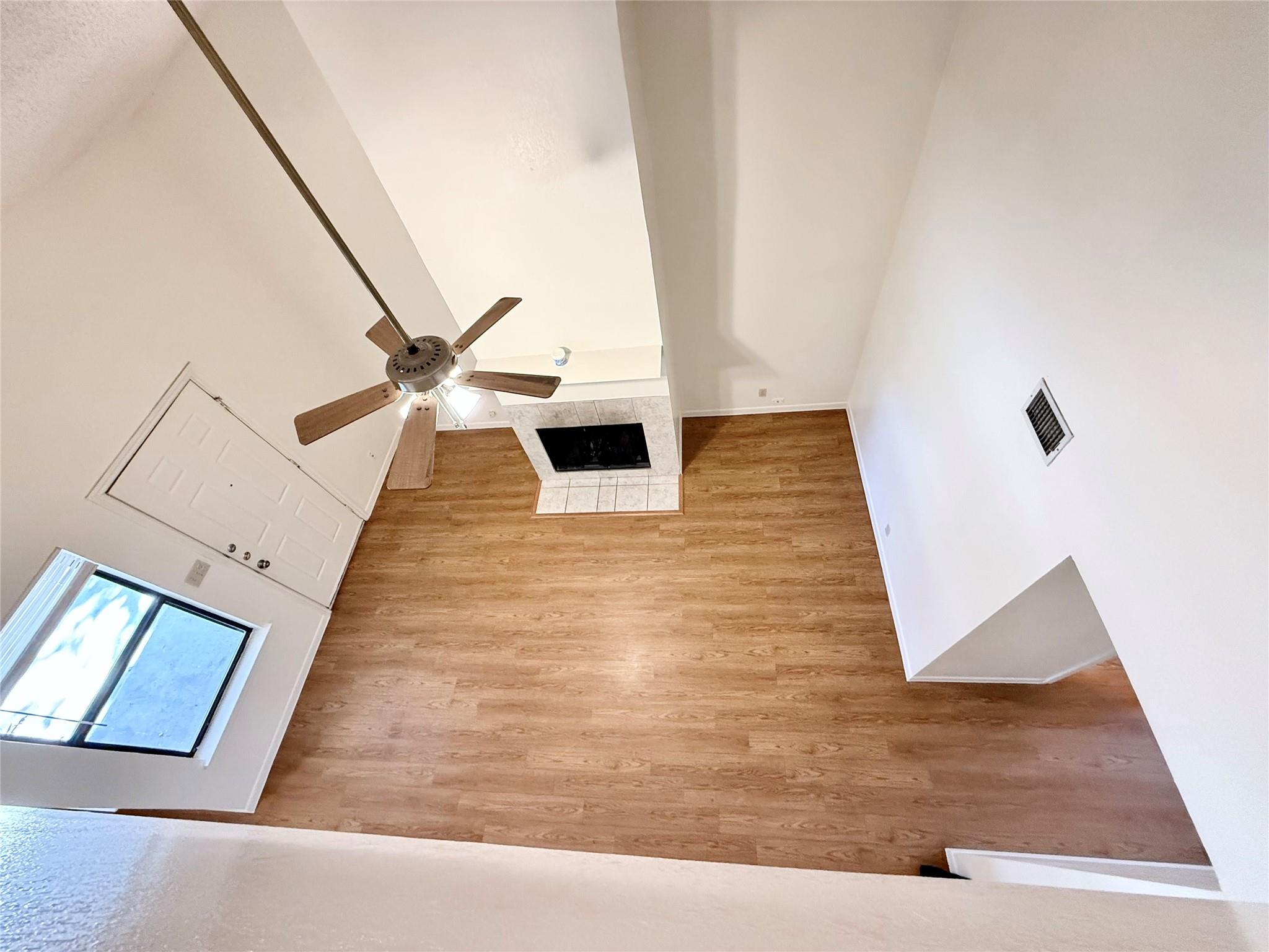 104 Verna Spur #a Property Photo 27