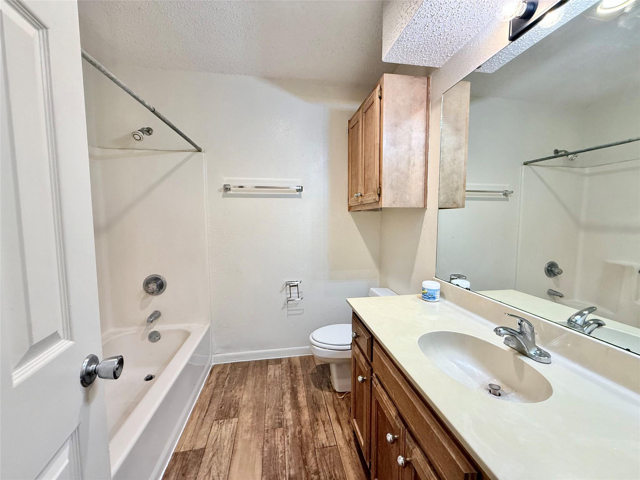 104 Verna Spur #a Property Photo 35